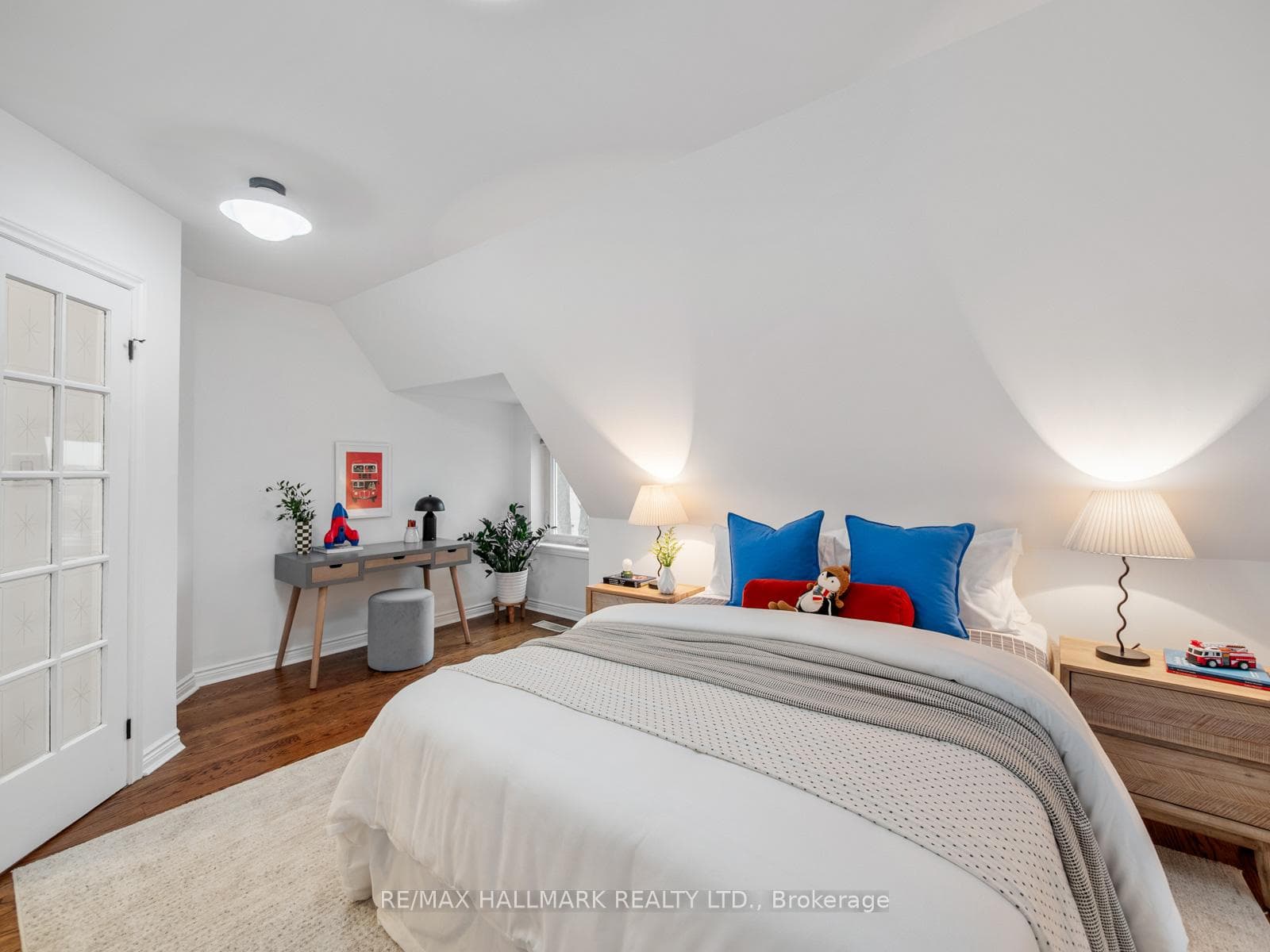 16 Bain Avenue photo 31