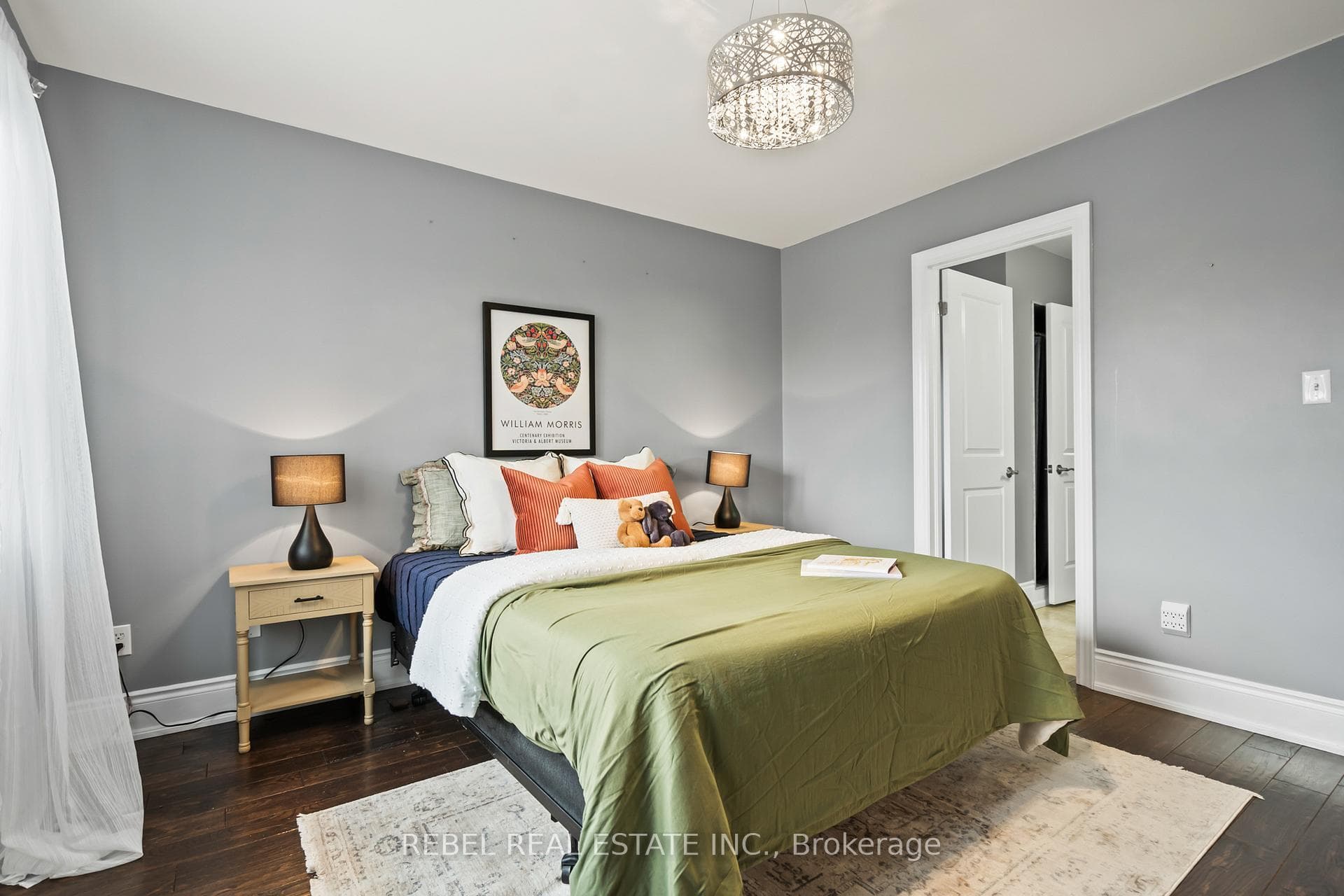 44 Serene Court photo 17