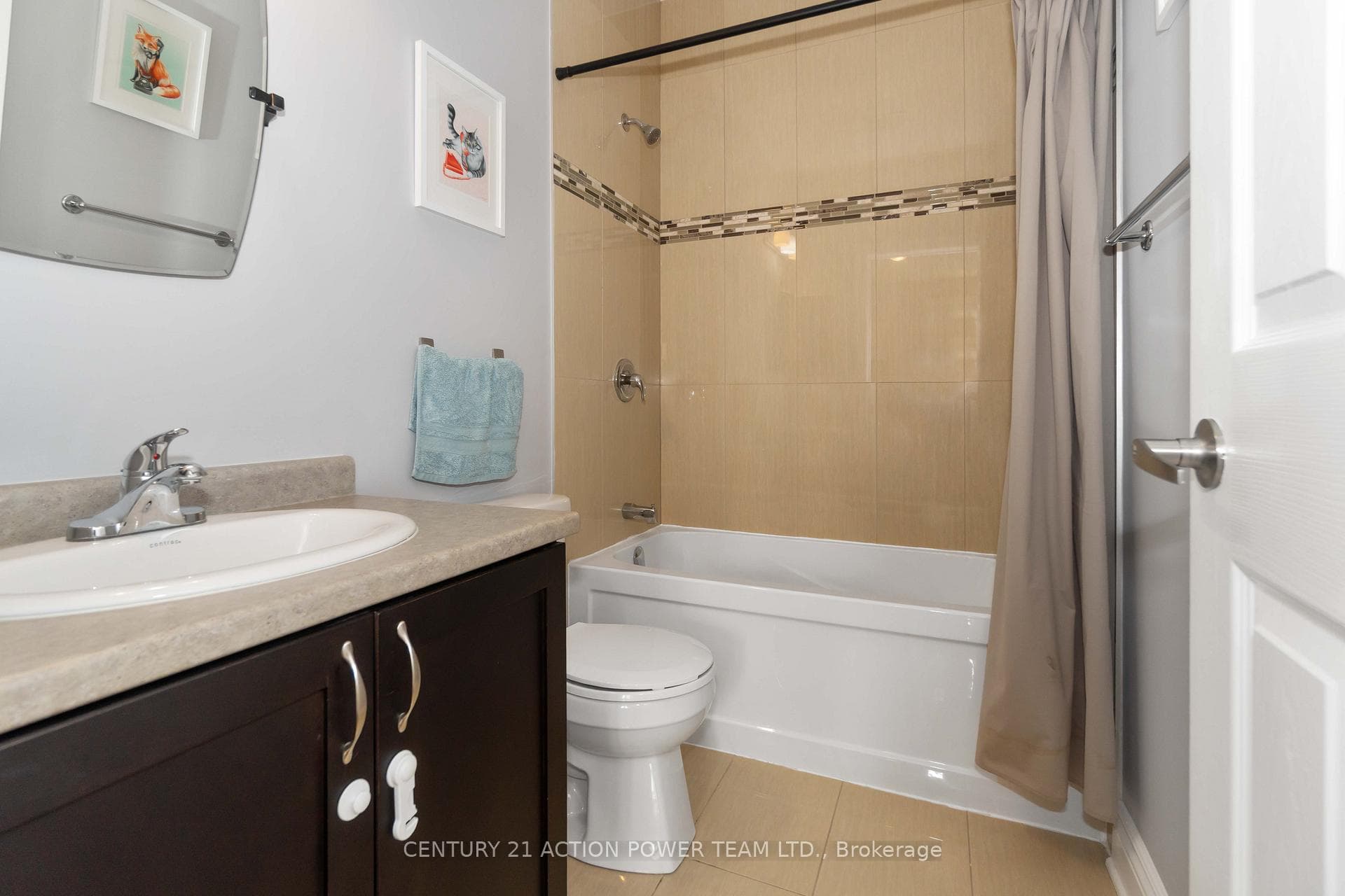 77 Desmond Trudeau Drive photo 23