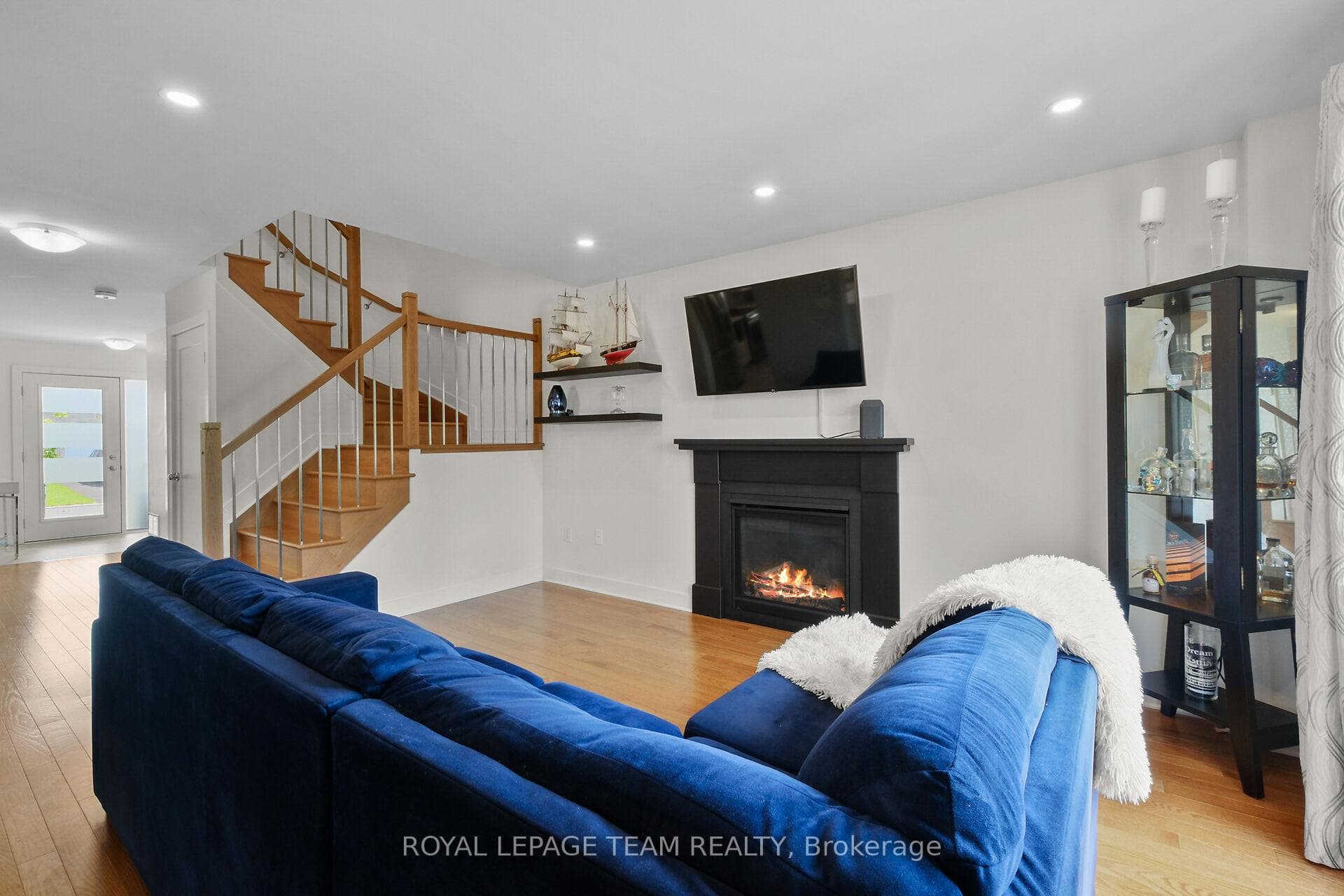 Cozy gas fireplace in Living Rm.
