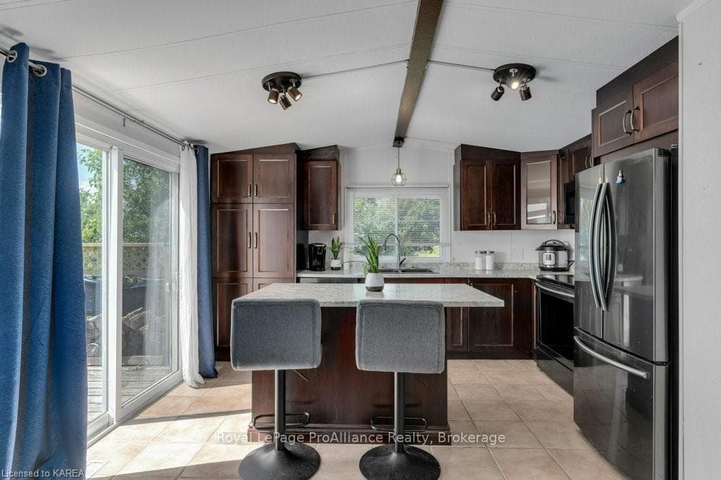36 KAPYONG Crescent photo 6