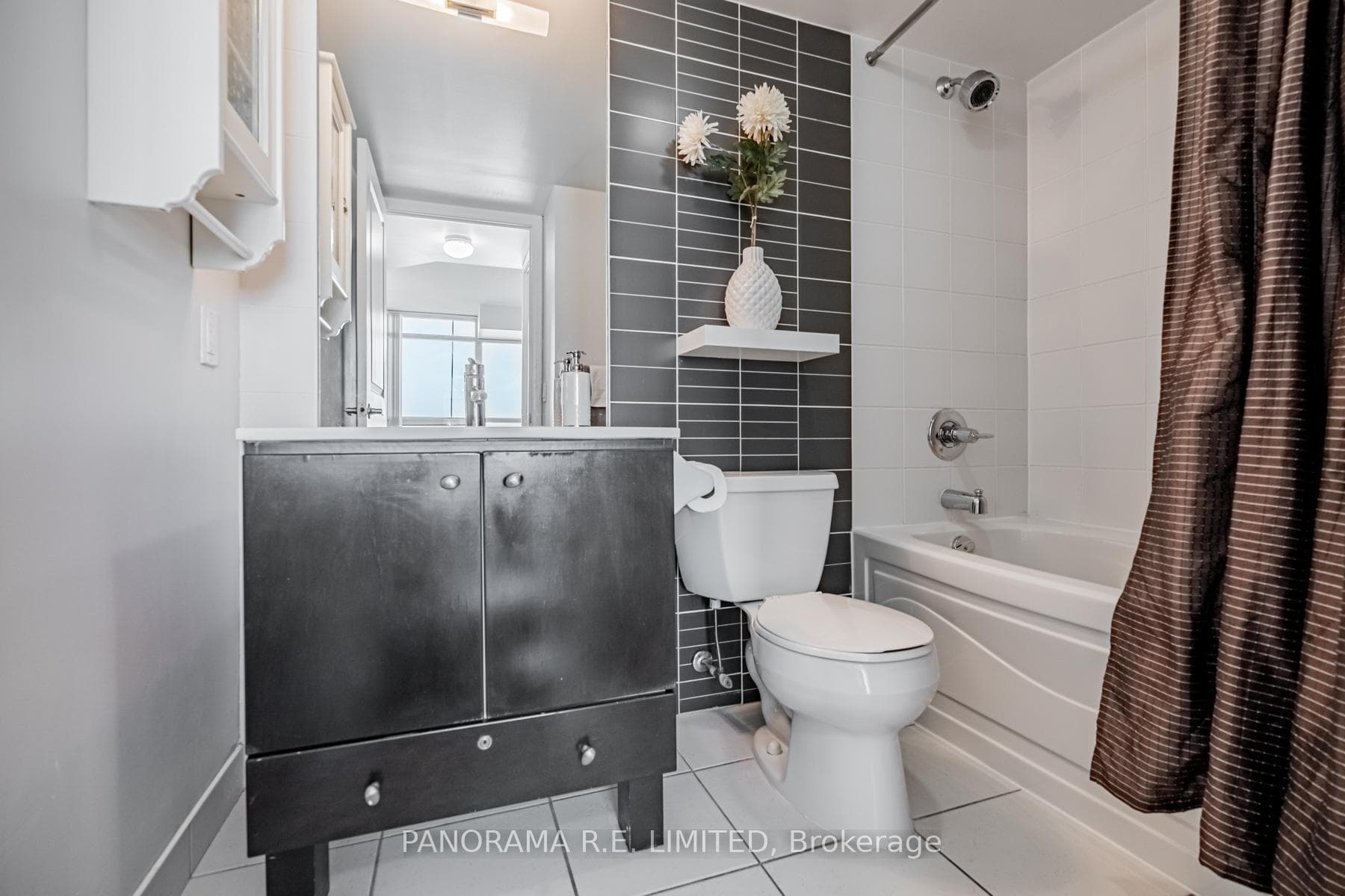 225 Sherway Gardens Road Unit 2205 photo 8