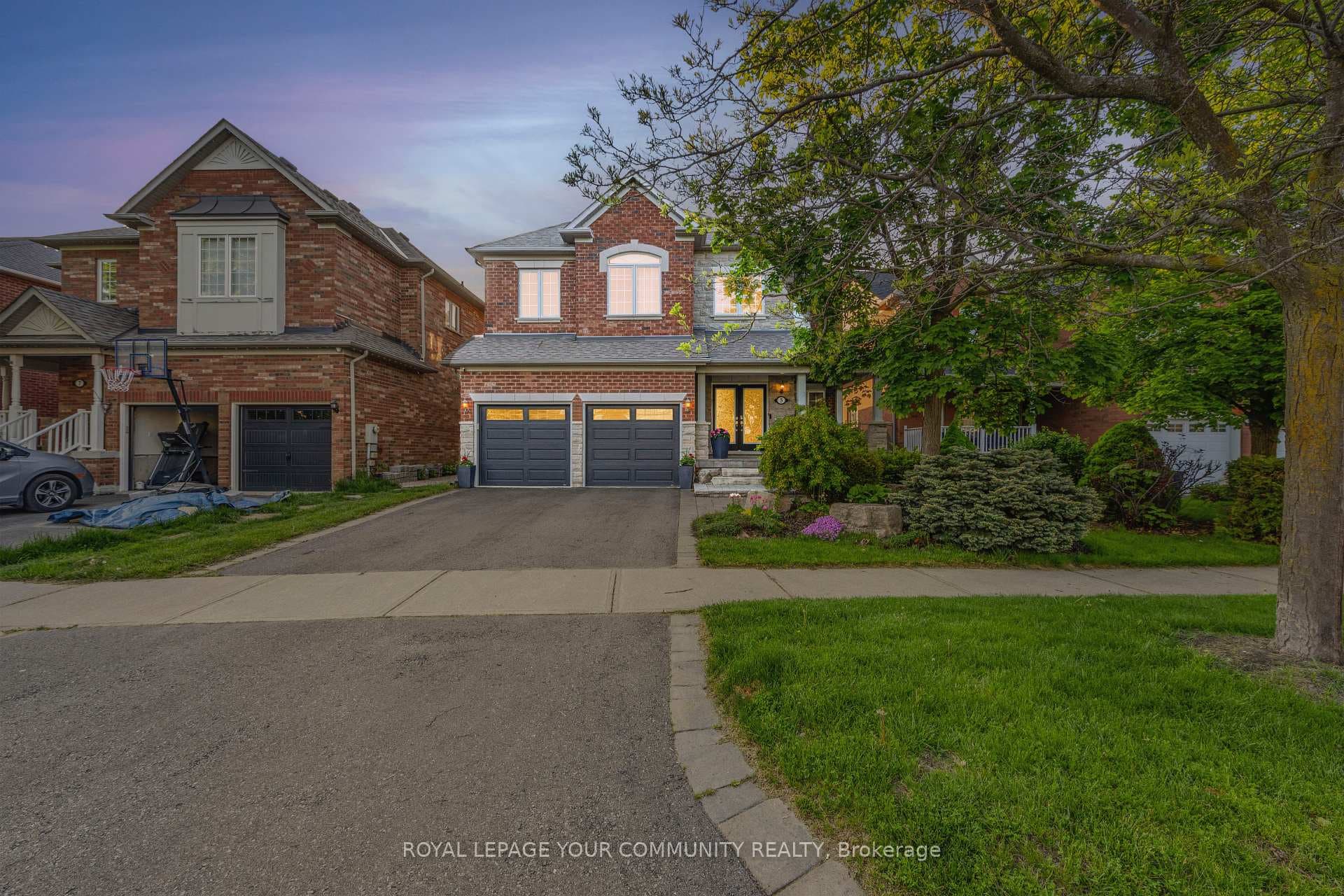 5 Stonebrook Crescent photo 1