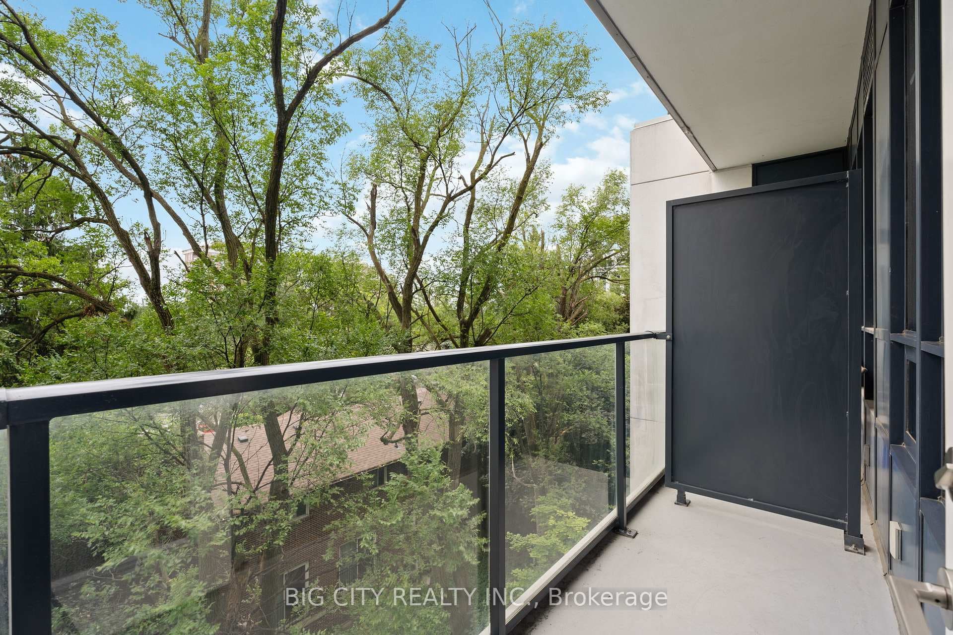 399 Spring Garden Avenue Unit 528 photo 13