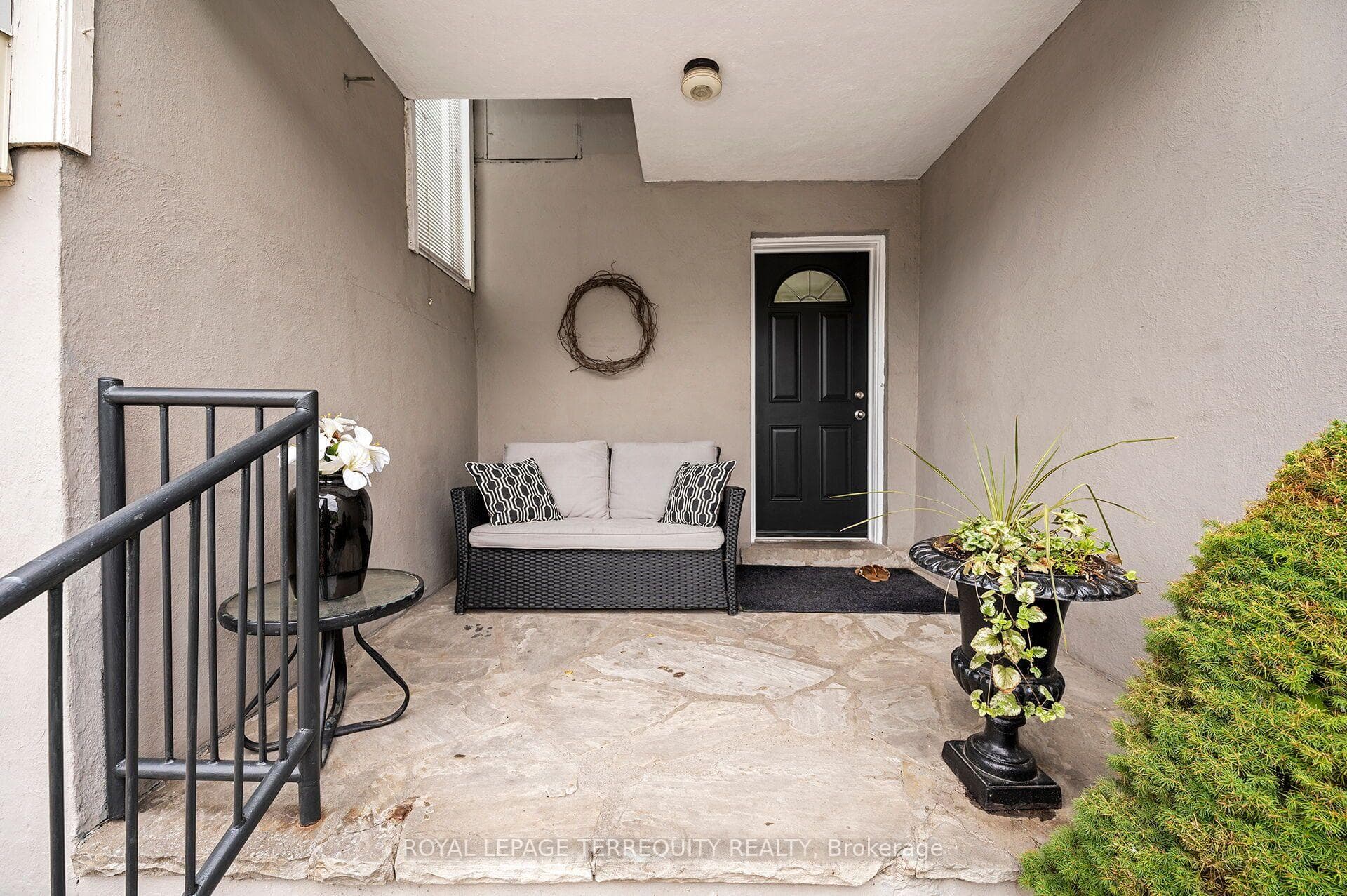 Covered Flagstone Second Entrance