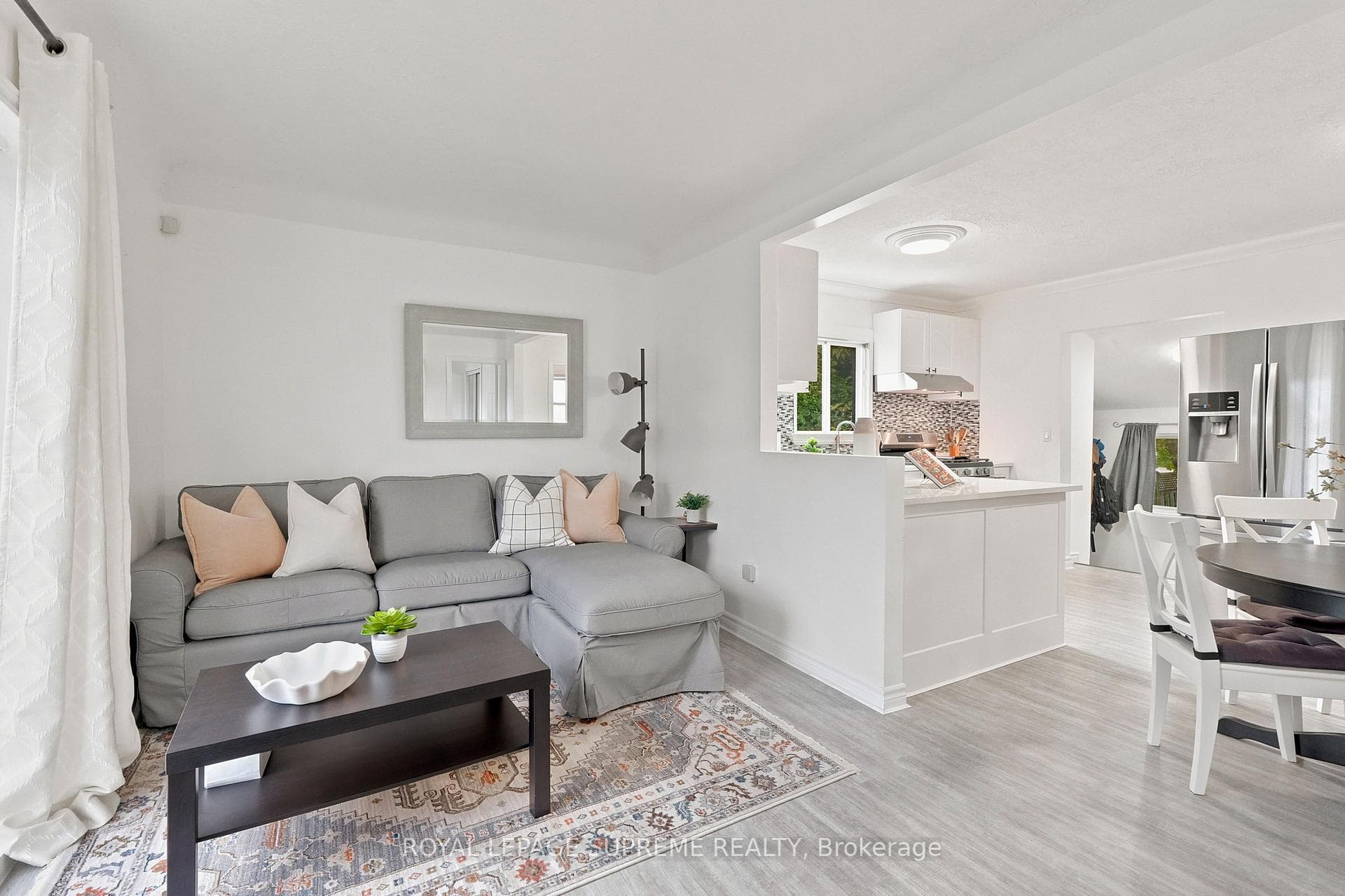24 Alexandra Boulevard photo 22