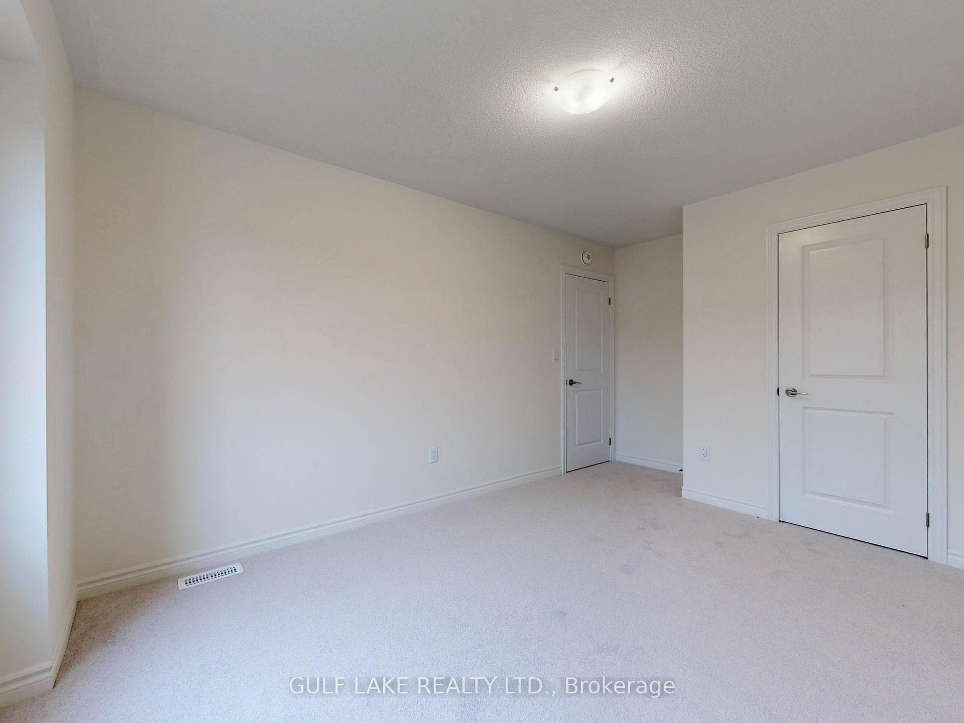134 Greer Street photo 32