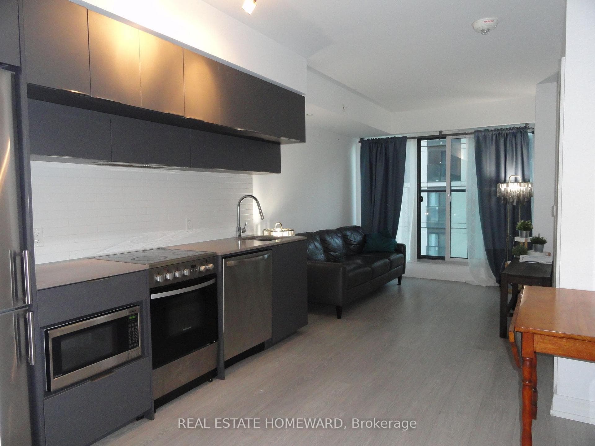 181 Dundas Street Unit 1801 photo 5