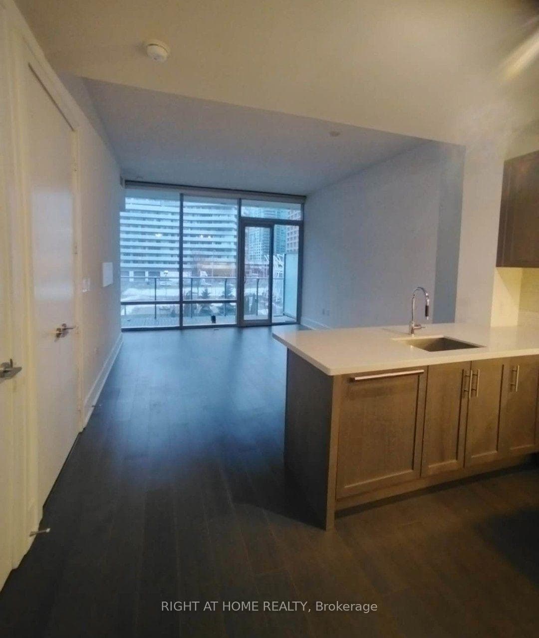 39 Queens Quay Unit 336 photo 9