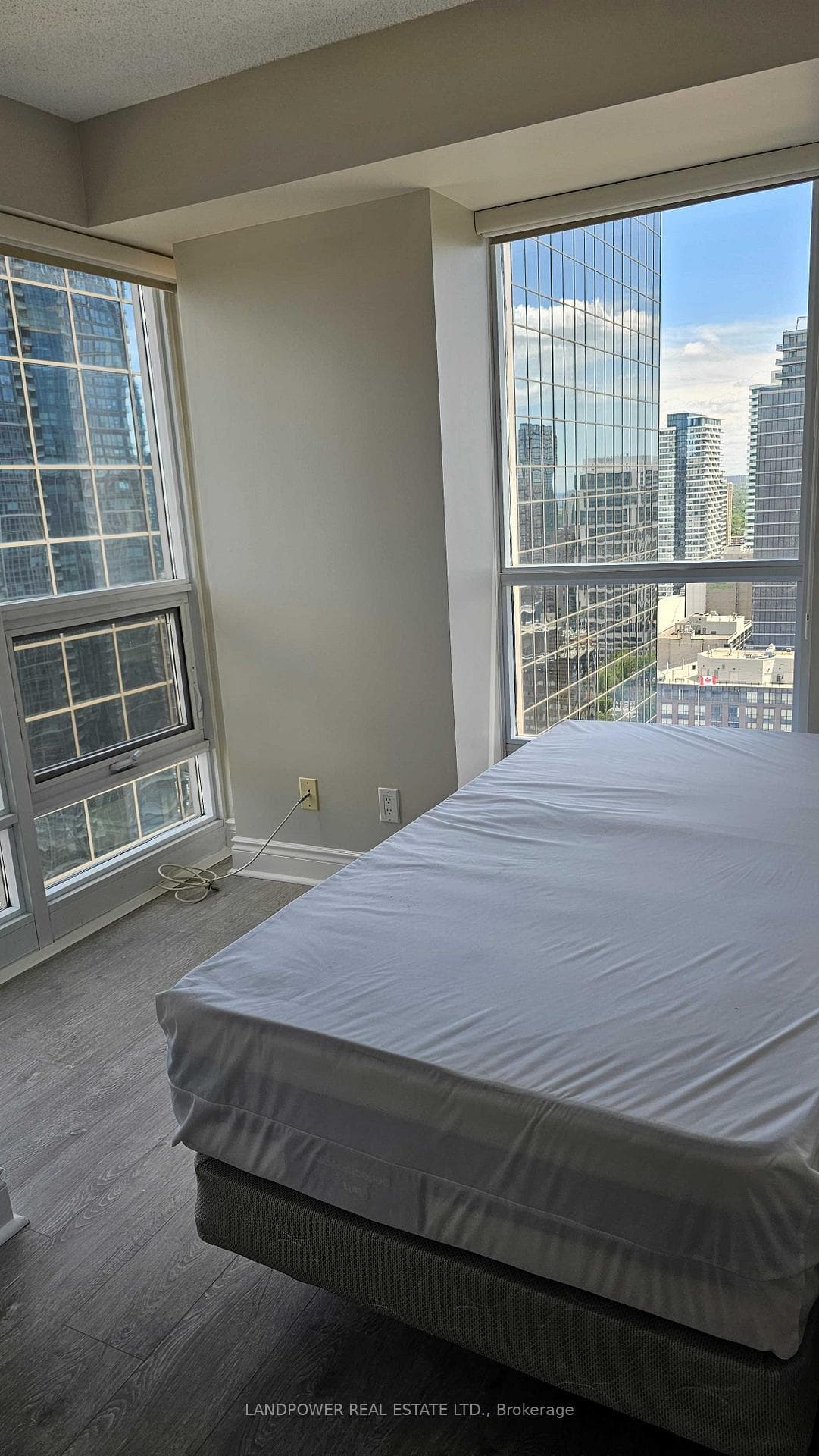 763 Bay Street Unit 3402 photo 9