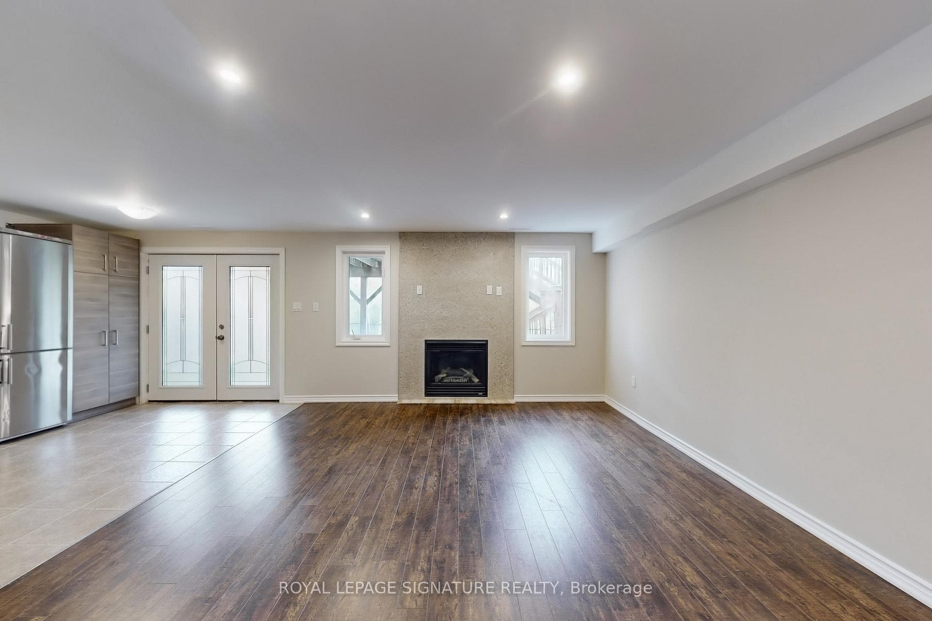 35 Grange Drive Unit Lower photo 2