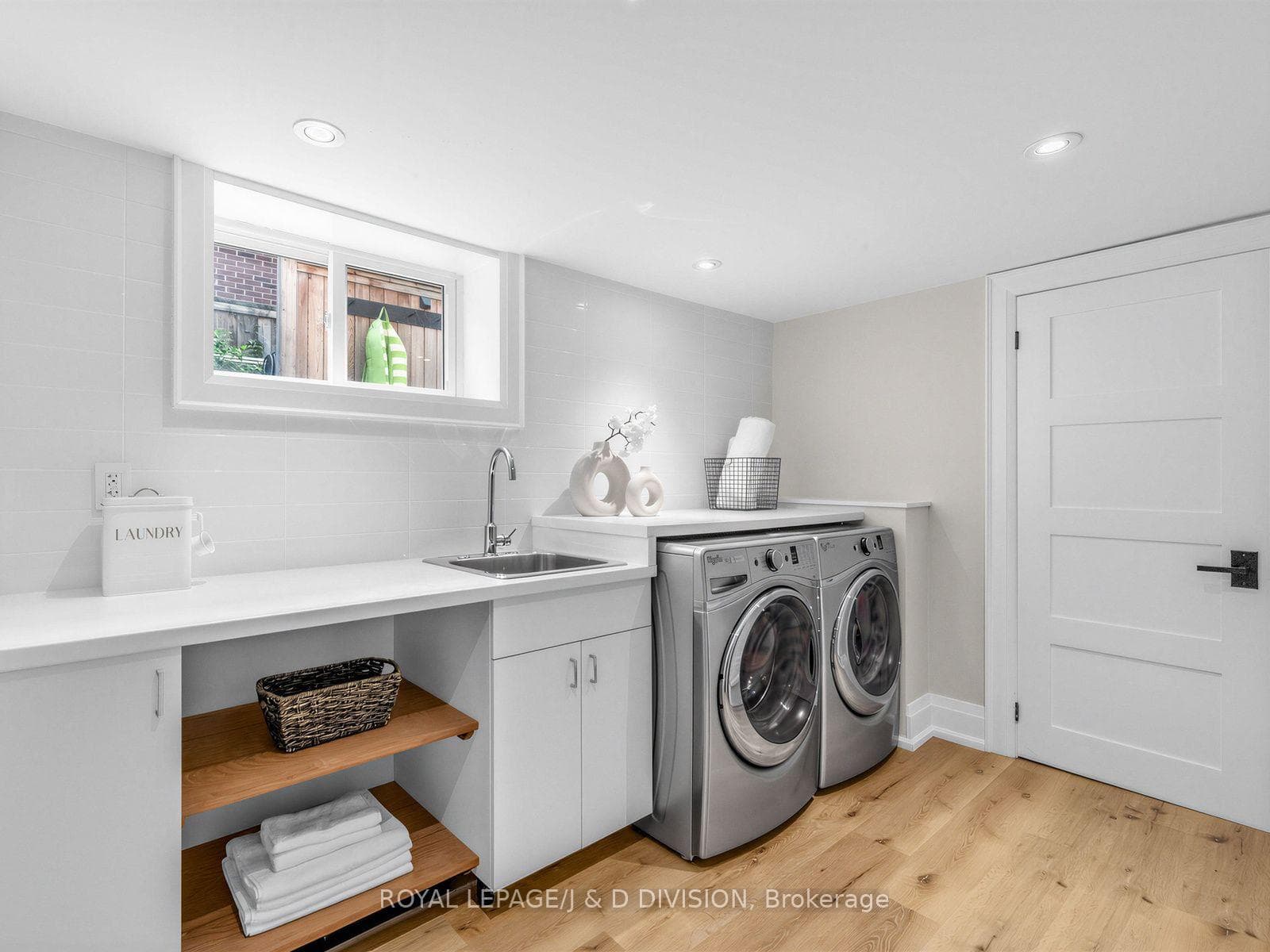 146 Glenvale Boulevard photo 33