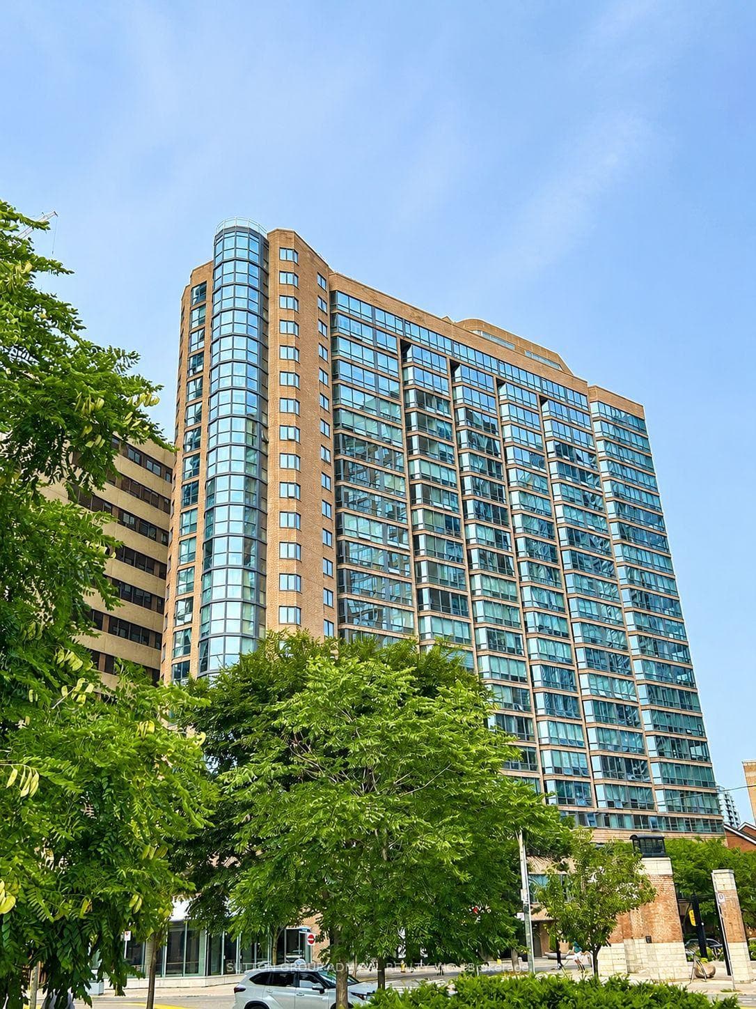 1055 Bay Street Unit 1611 photo 3