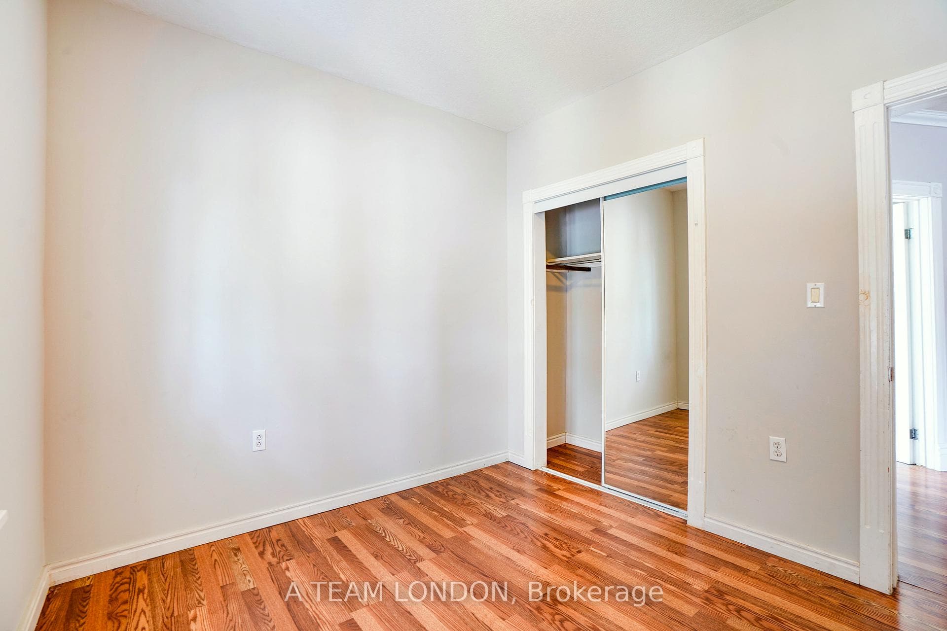 174 Britannia Avenue photo 17