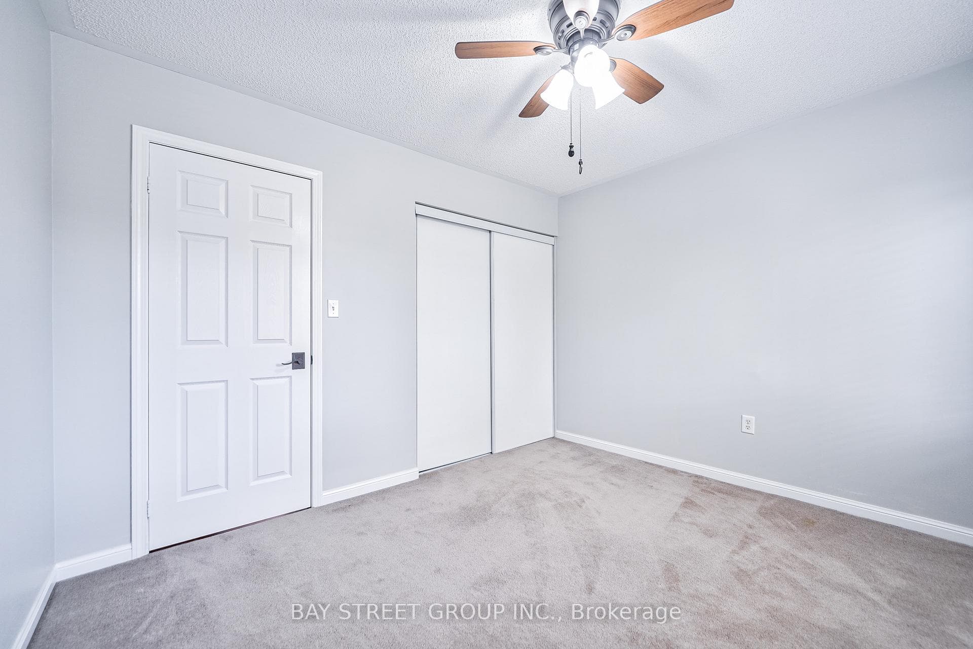 18 Leagrove Street photo 26