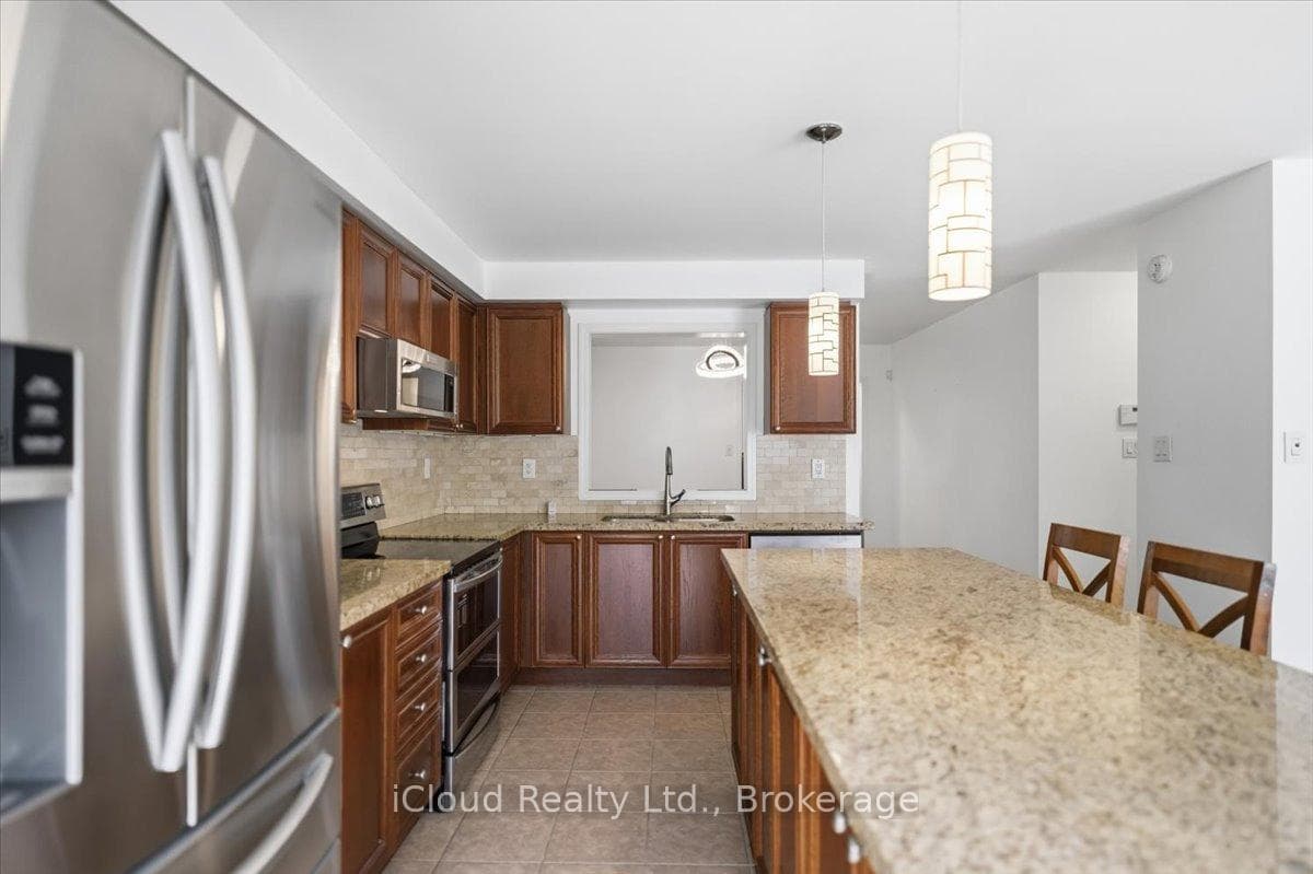 270 Whetham Heights photo 19