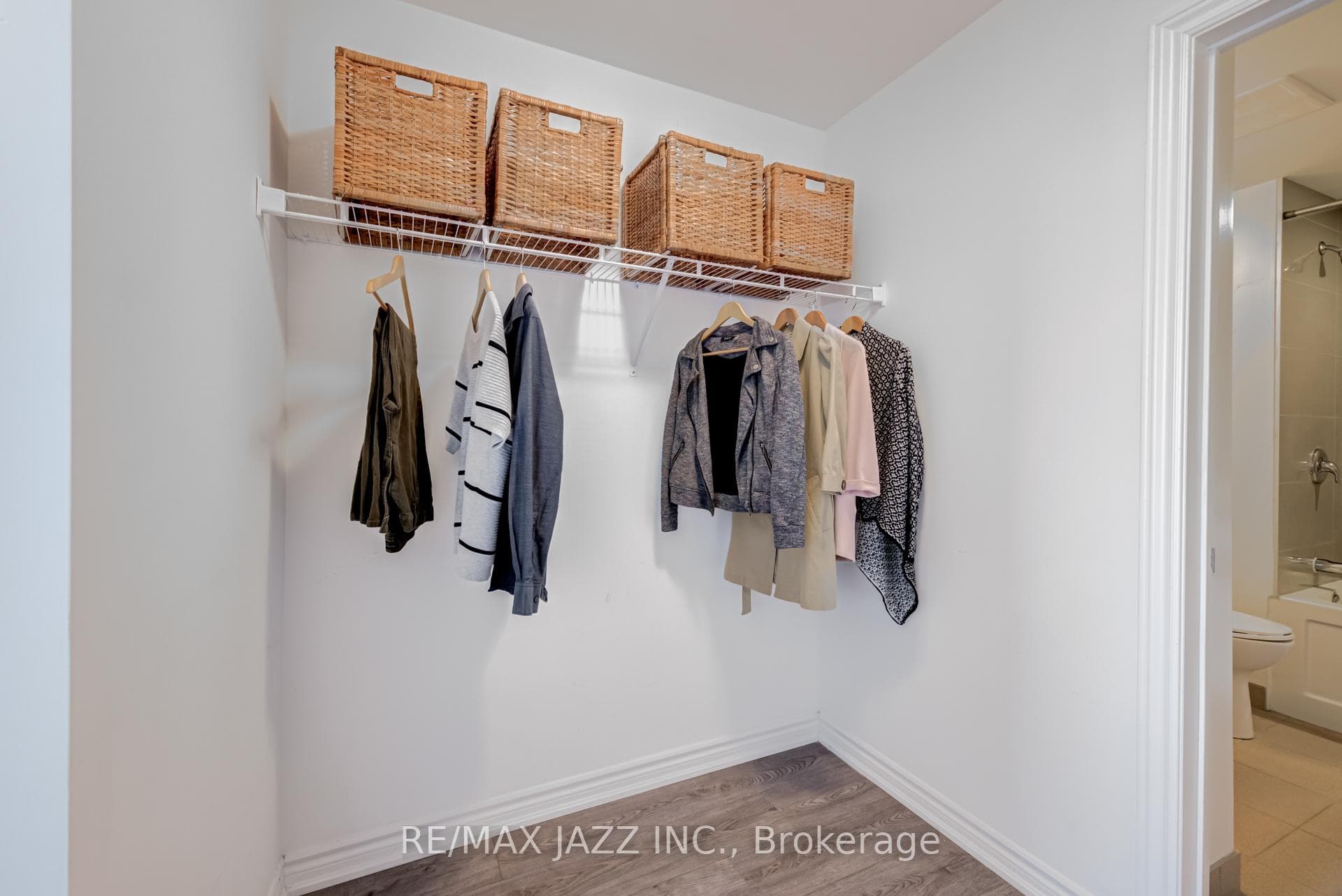 109 King Avenue Unit 503 photo 28