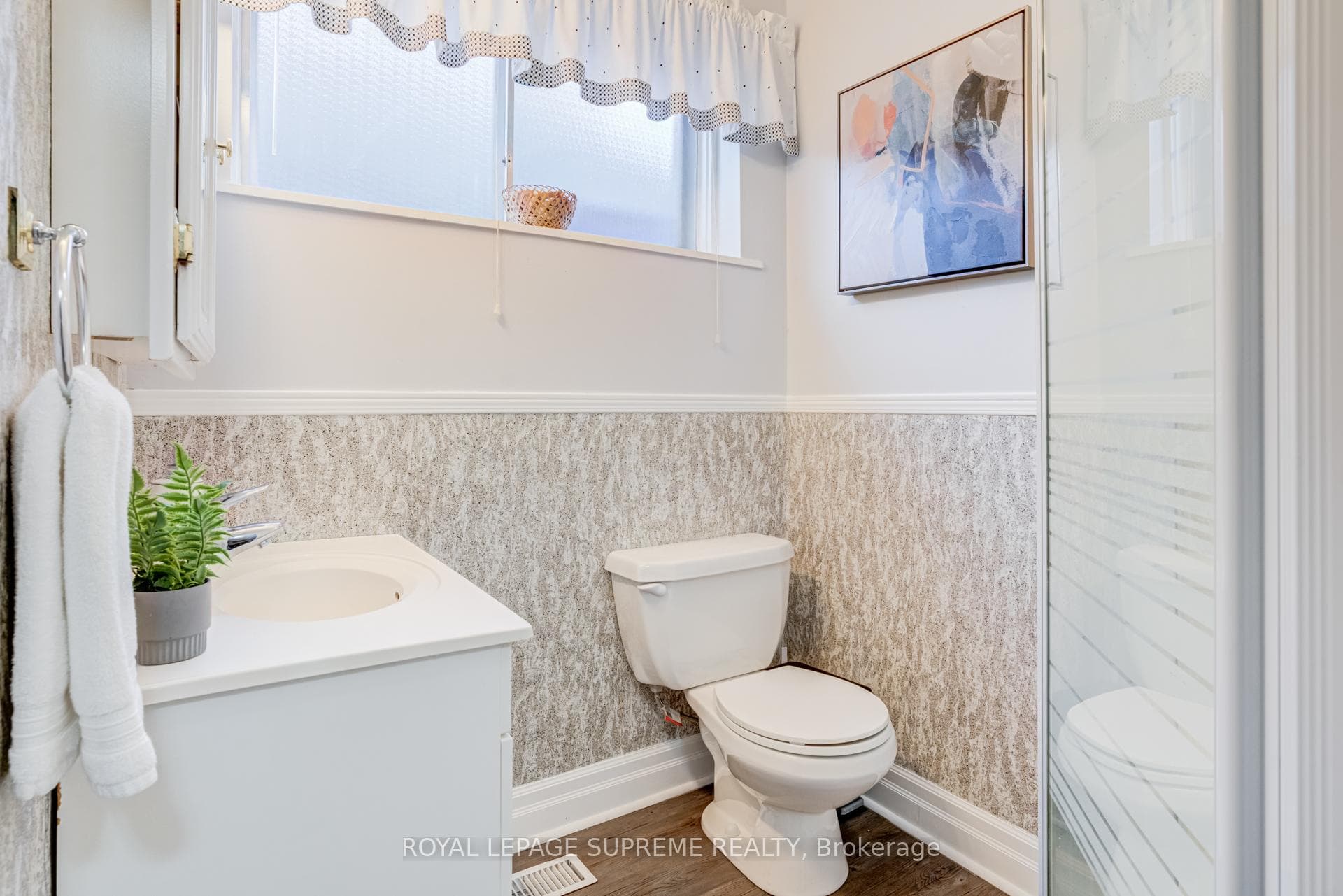 2540 Constable Road photo 21