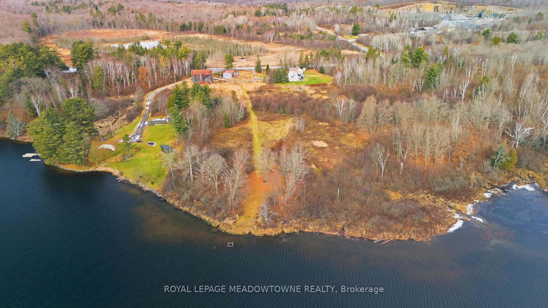 Views of the waterfront and property toward Hyw124