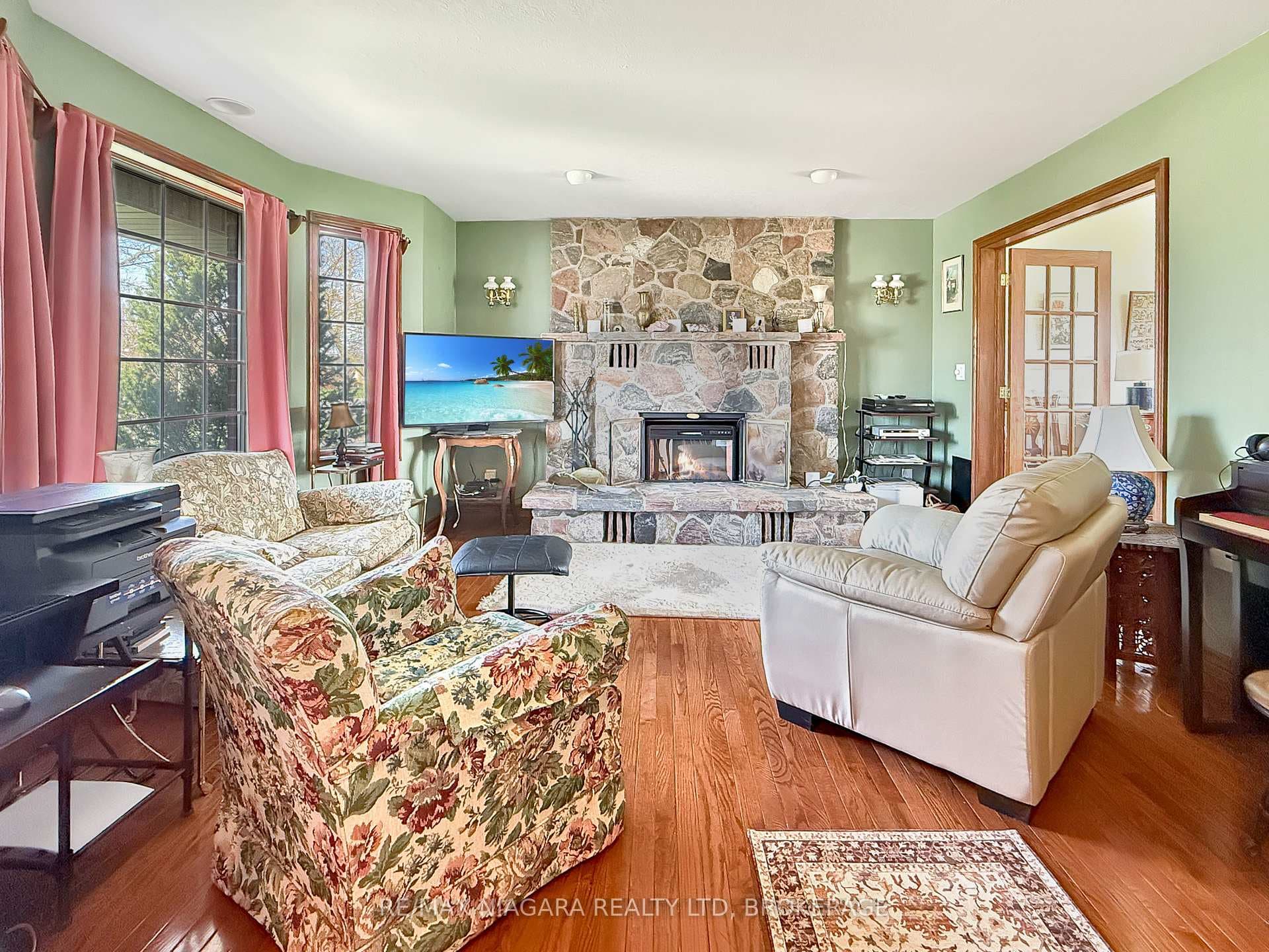 430 Gorham Road photo 4