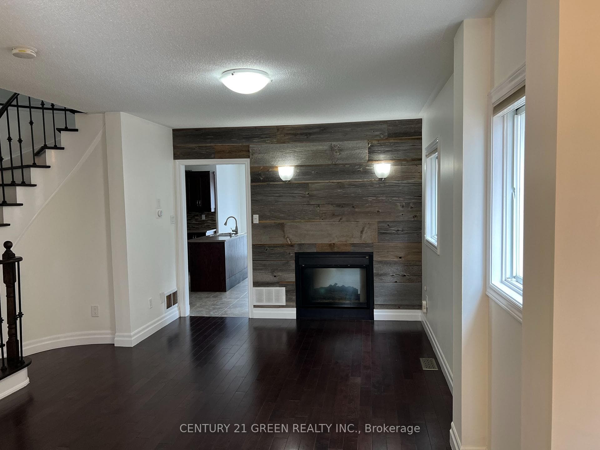 6 Coolspring Crescent photo 5