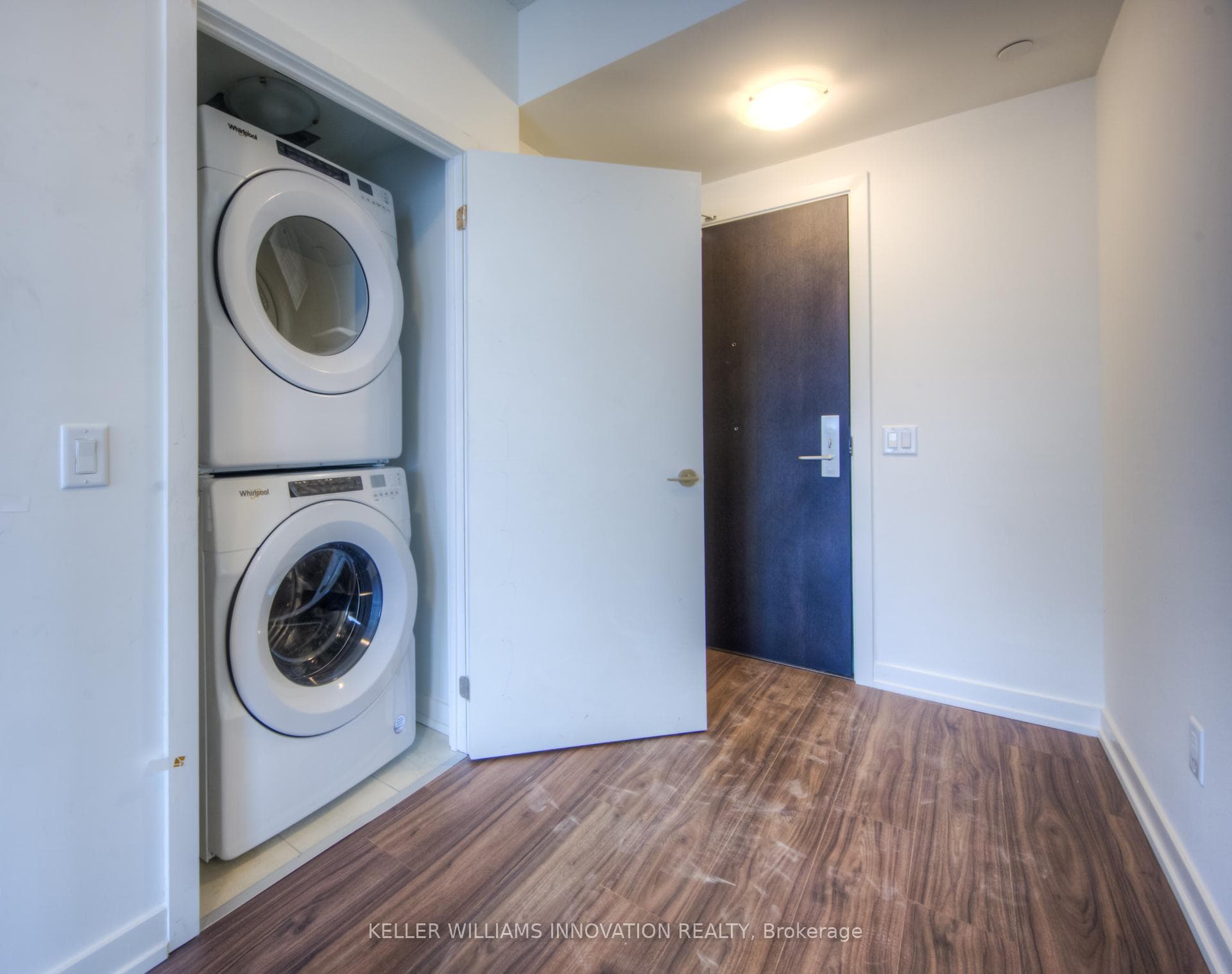 55 Duke Street Unit 1009 photo 6