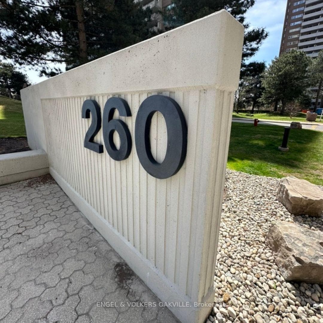 260 Scarlett Road Unit 1612 photo 1
