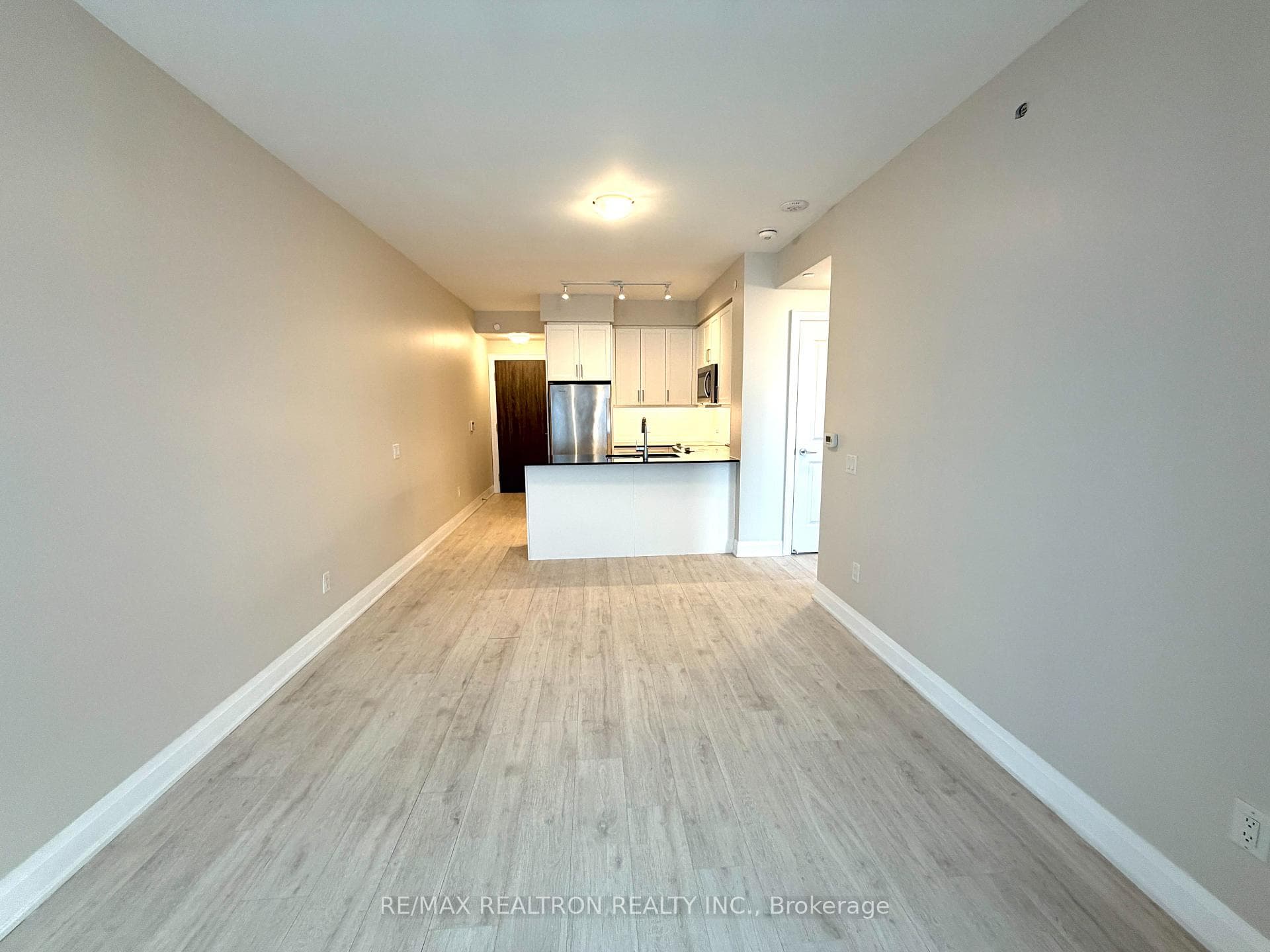 20 Gatineau Drive Unit 1501E photo 6