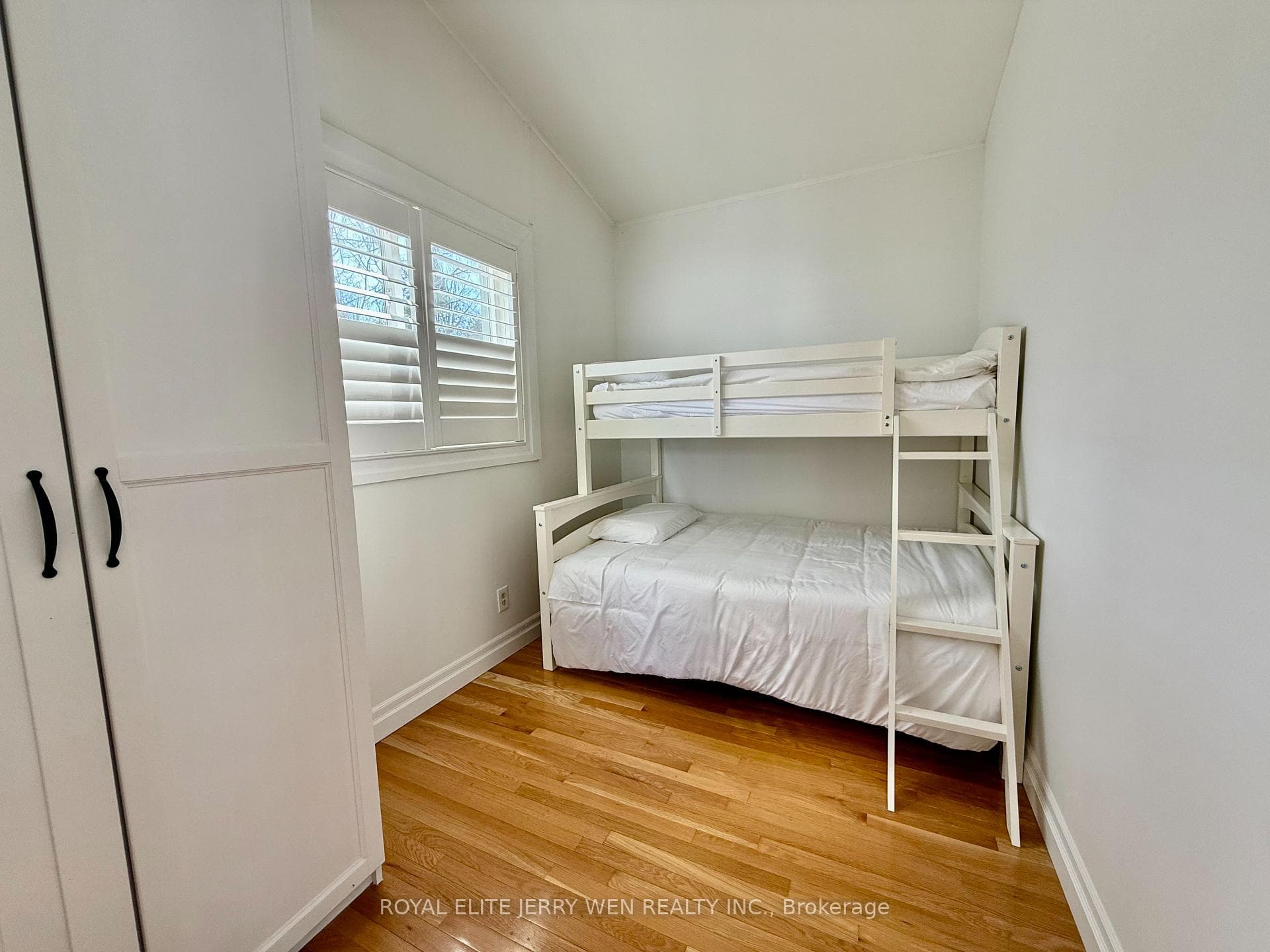 10 Sunrise Crescent photo 31