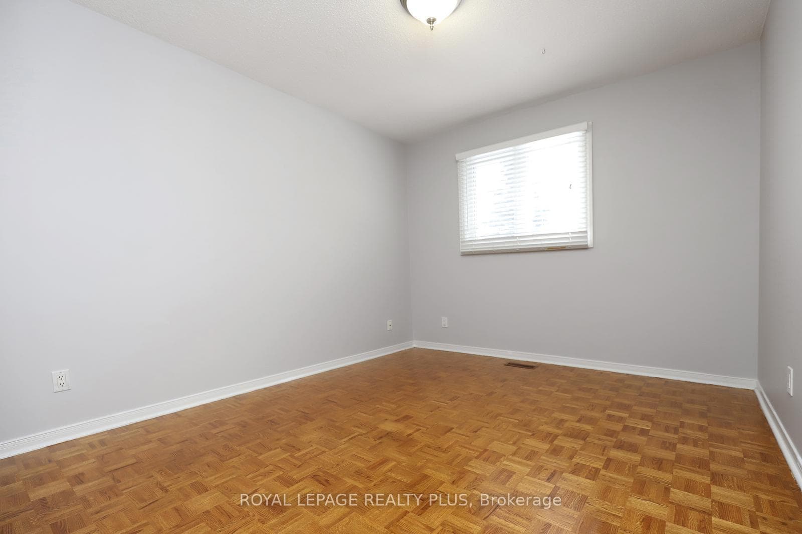 1086 Hedge Drive photo 28