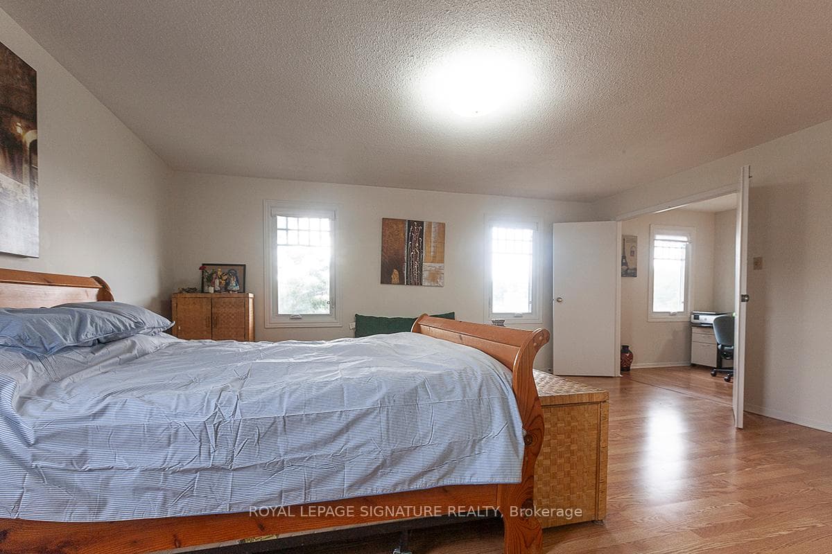 55 Malabar Crescent photo 23