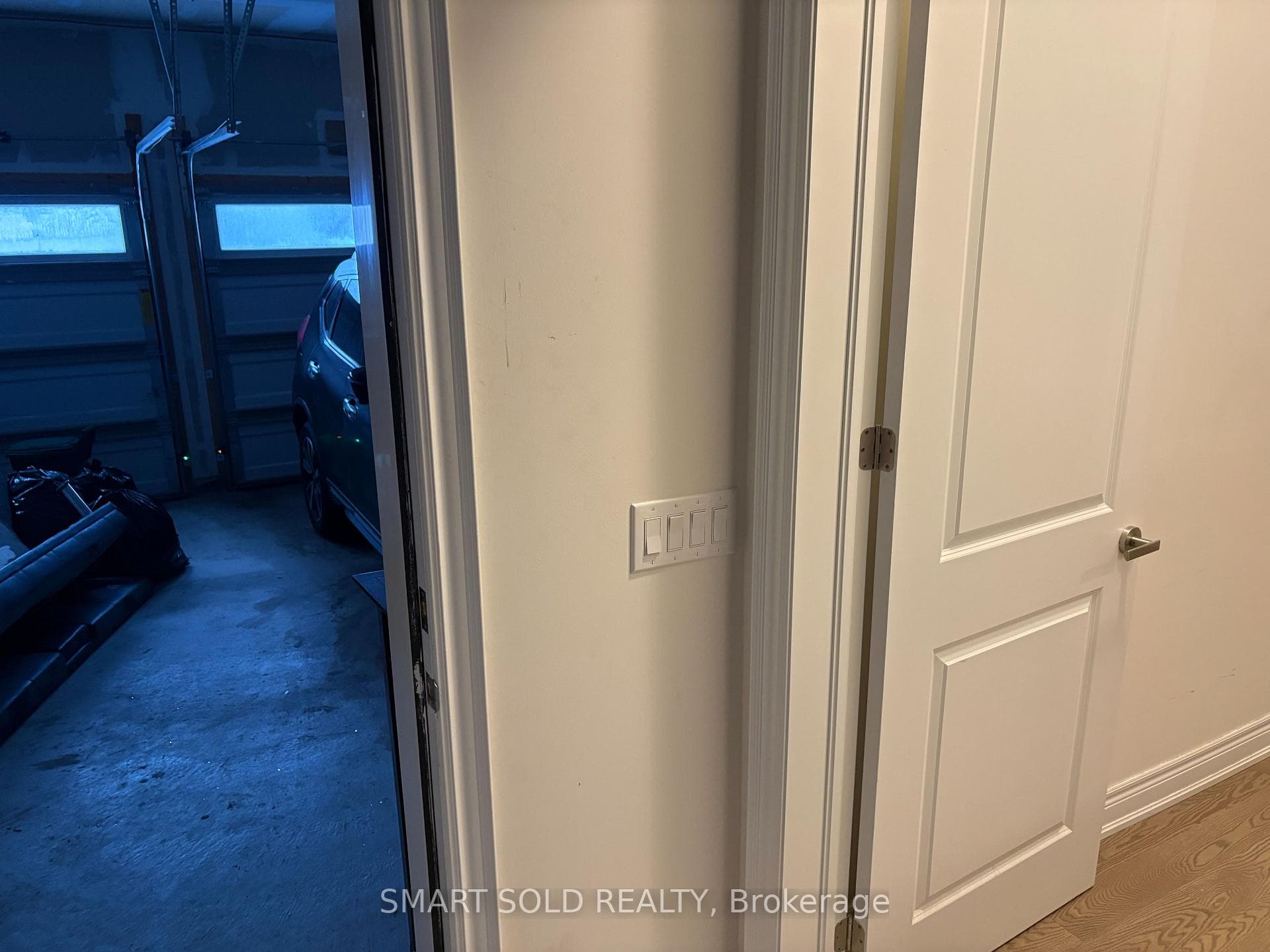 379 Seaview Heights photo 18
