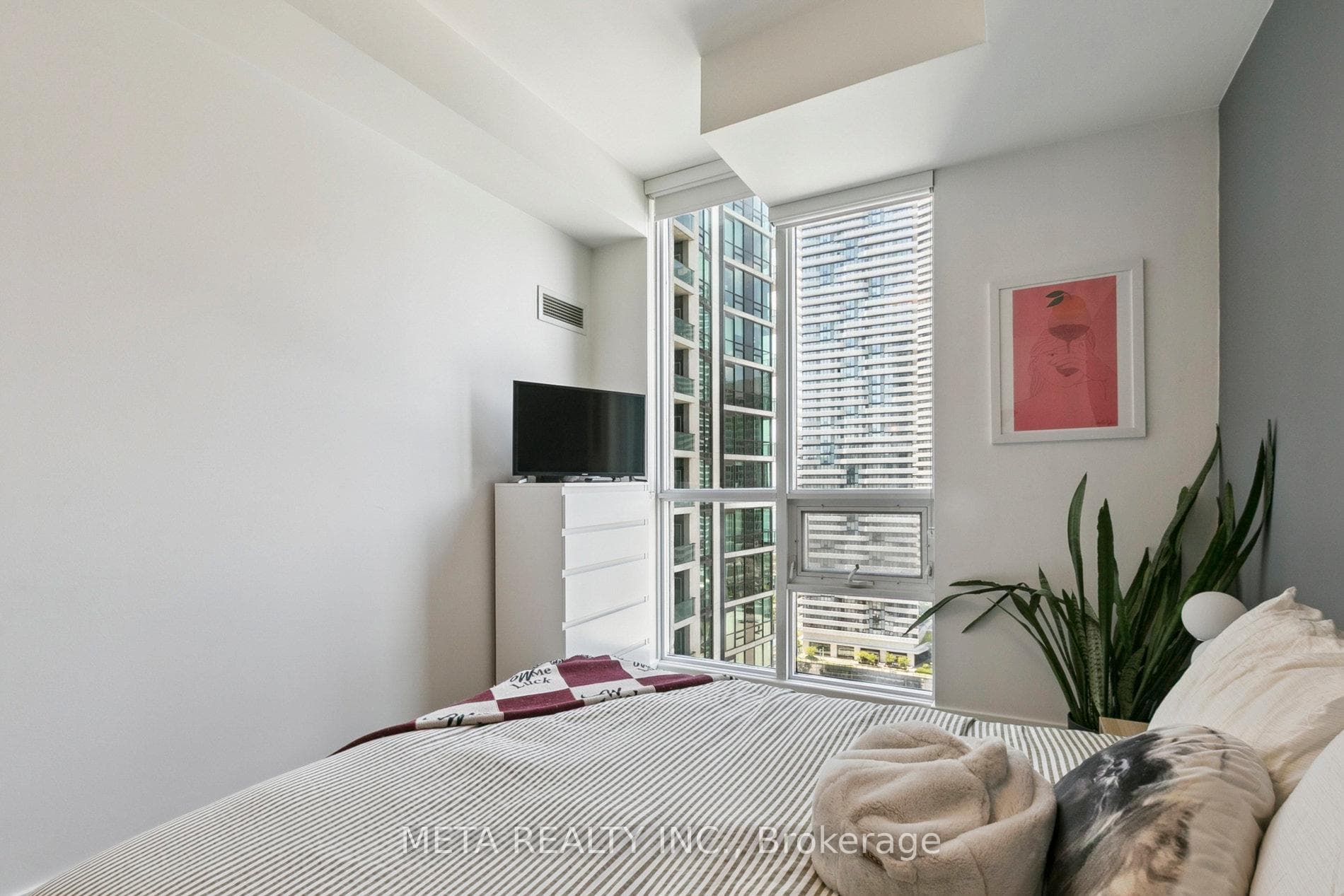 18 Harbour Street Unit 2811 photo 17