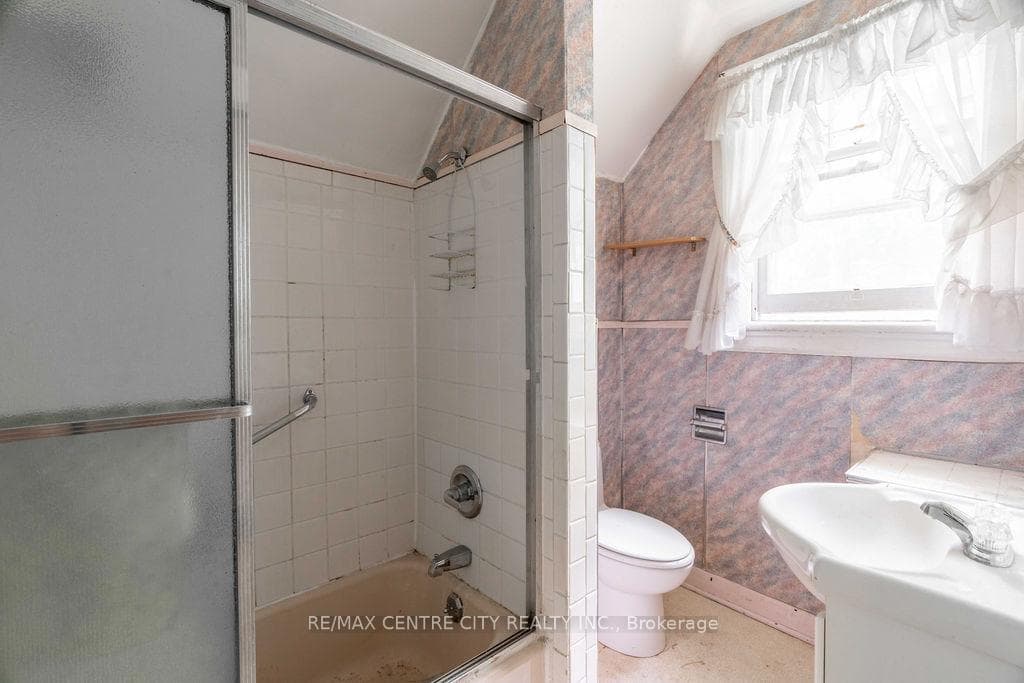 43 Riverview Avenue photo 26
