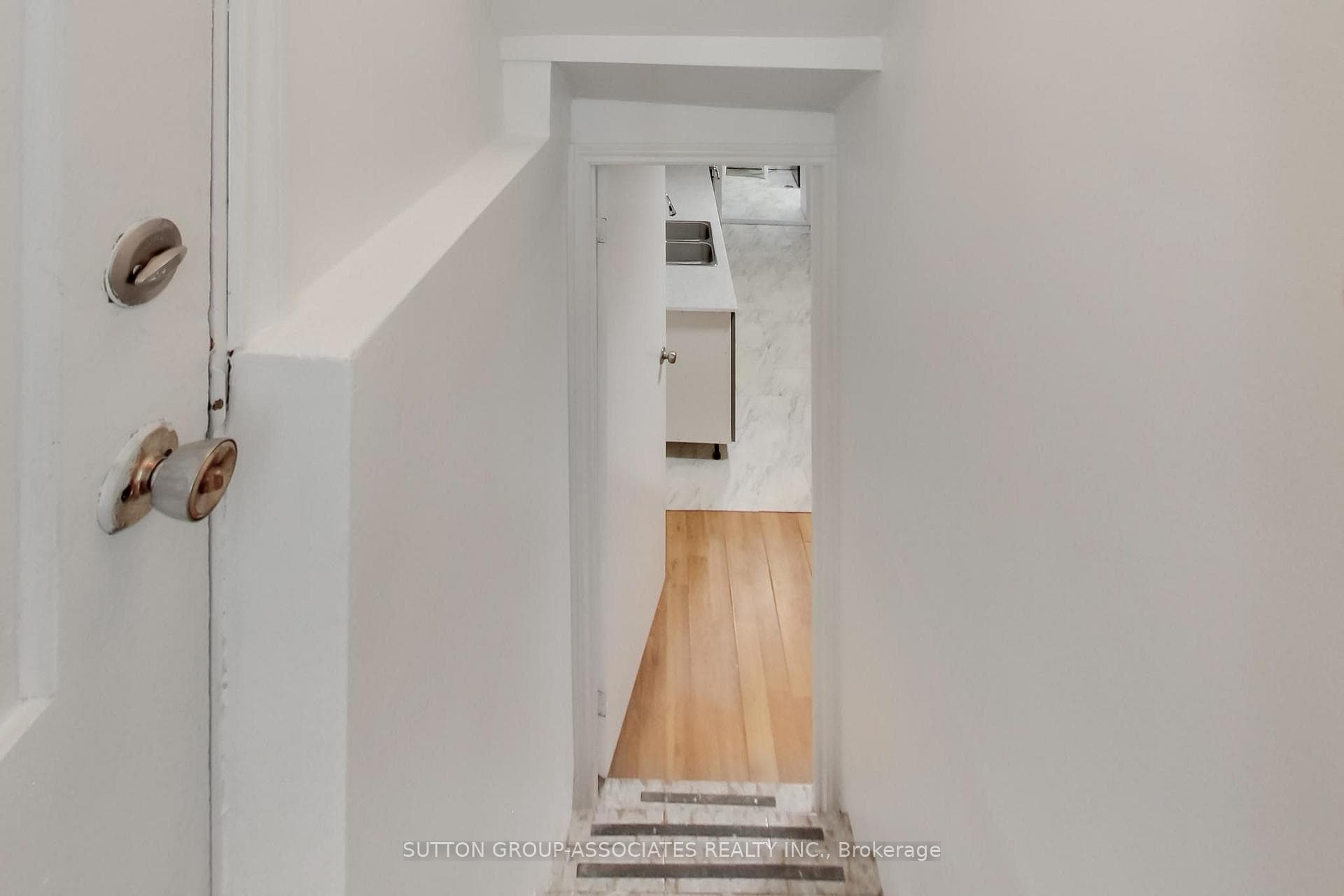 175 Earlsdale Avenue photo 25