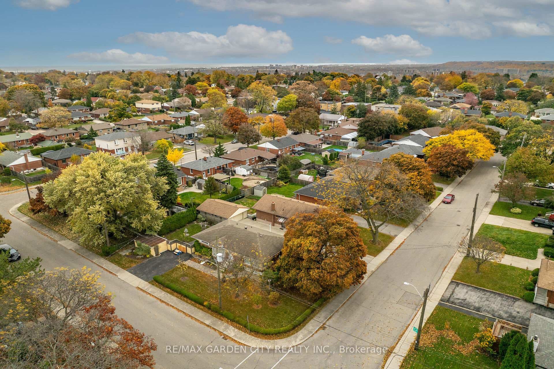 71 Grenadier Drive photo 28