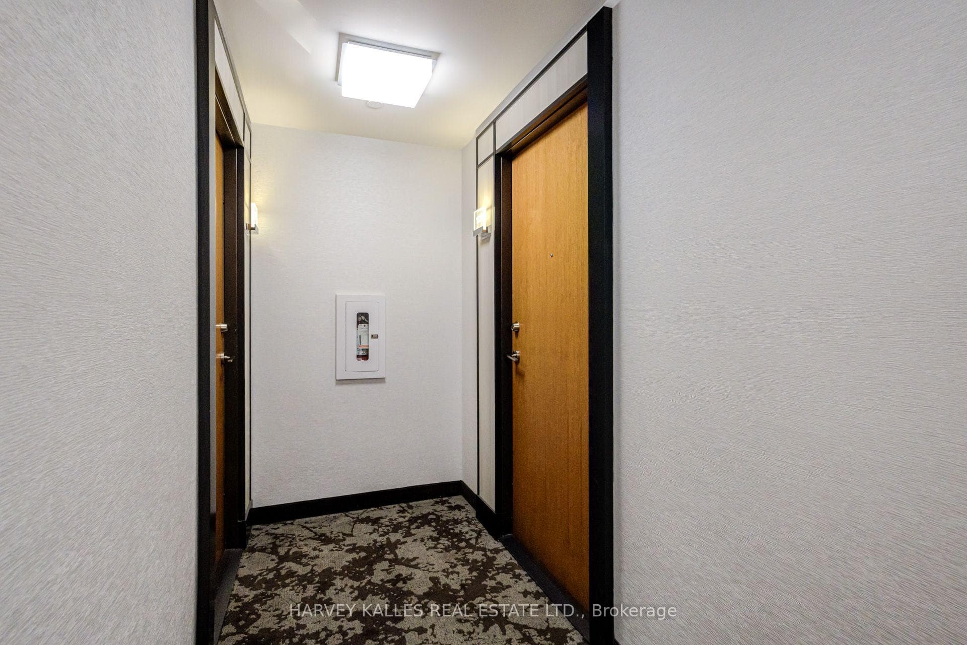 30 Shore Breeze Drive Unit 1822 photo 7