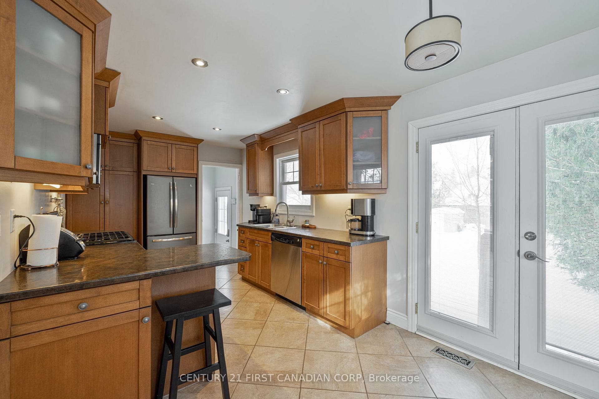 74 Barker Street photo 10