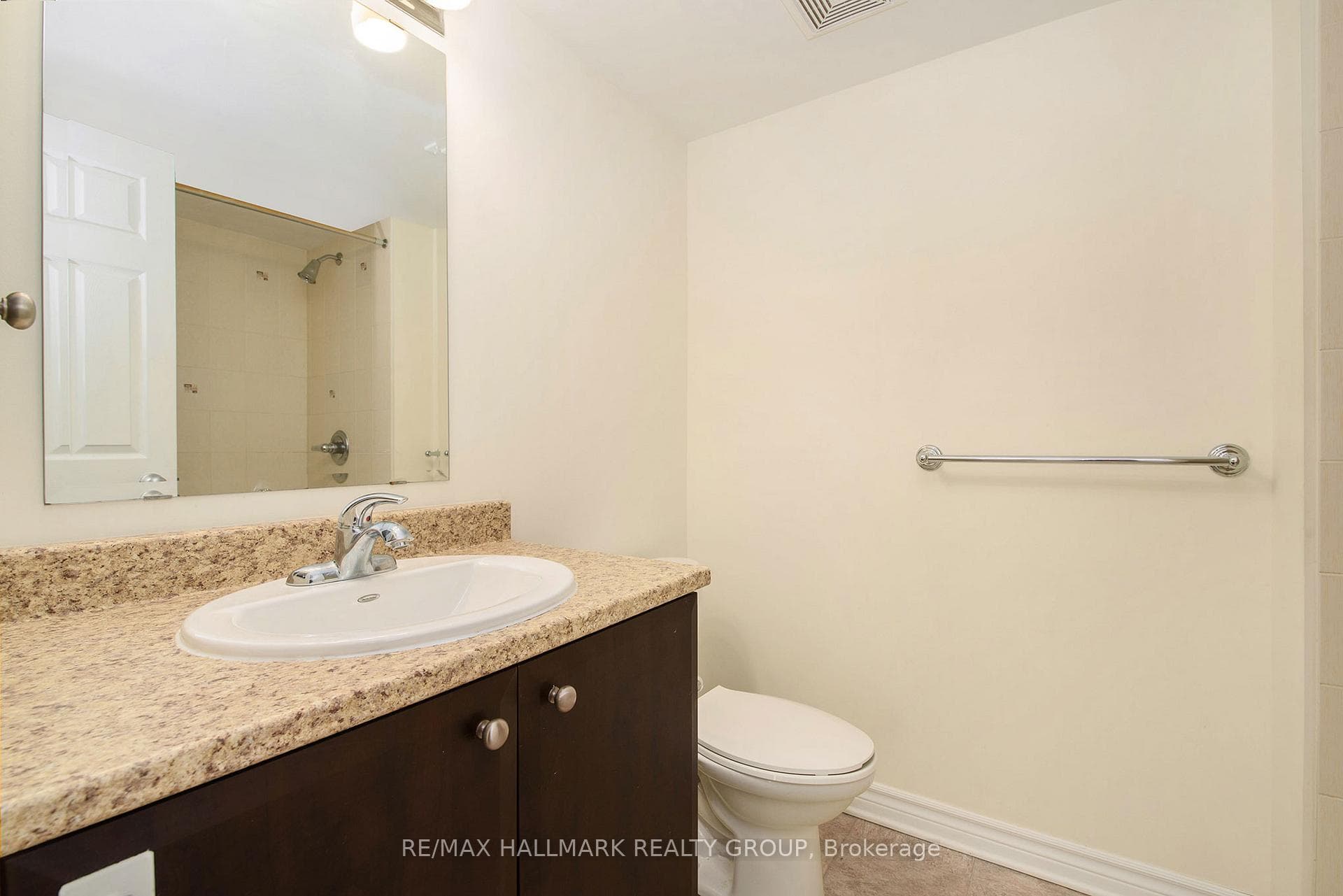 618 Chapman Mills Drive Unit B photo 17