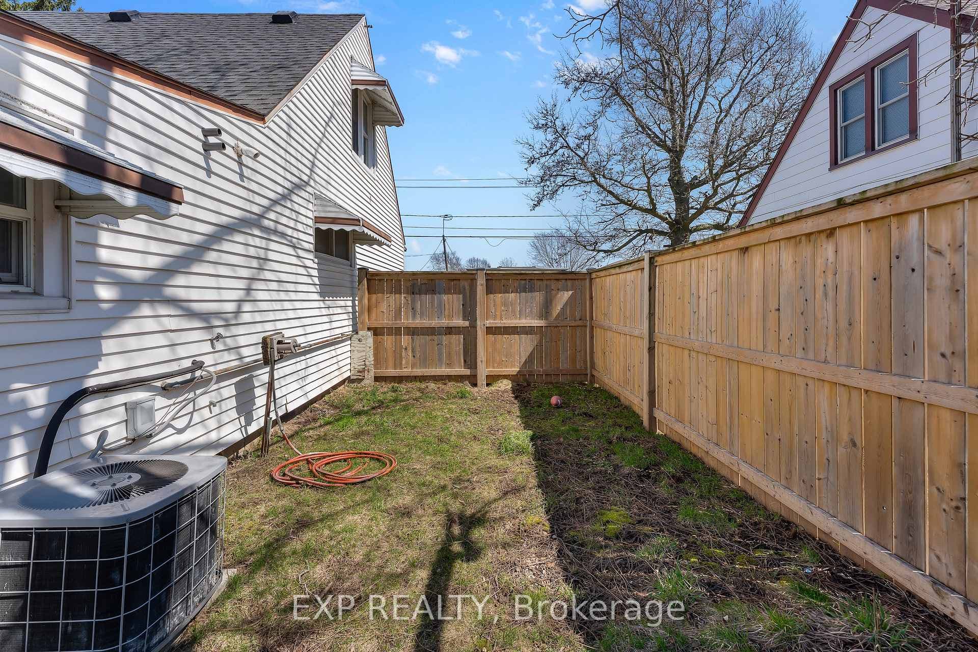 271 Crowland Avenue photo 27