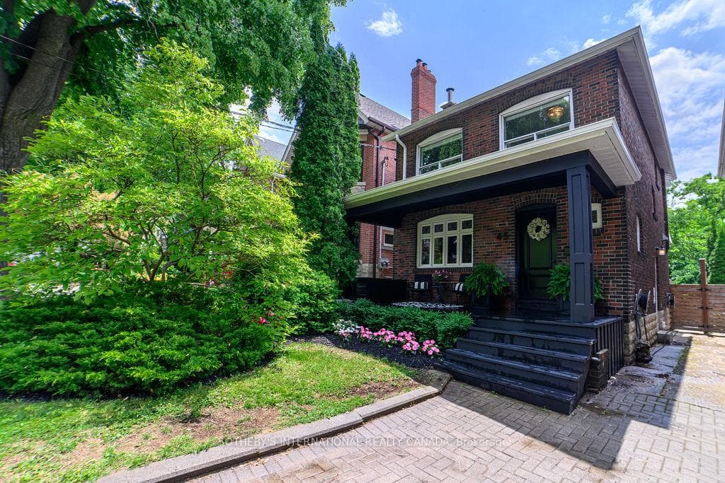 43 Manor Road photo 1