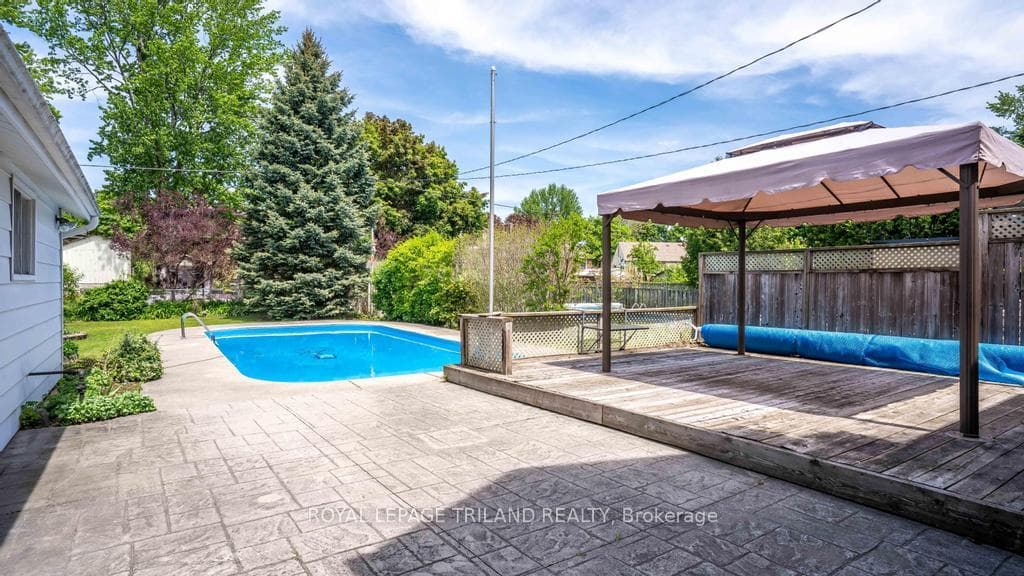 16 Pritchard Place photo 33