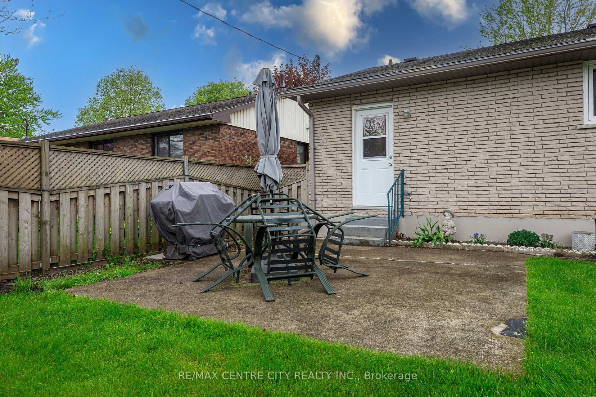 20 CALDWELL Street photo 23