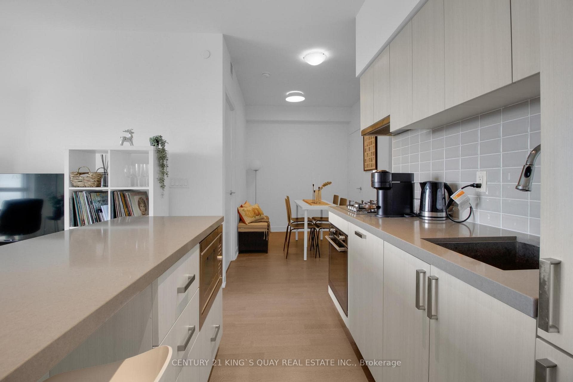 501 St Clair Avenue Unit 1508 photo 9