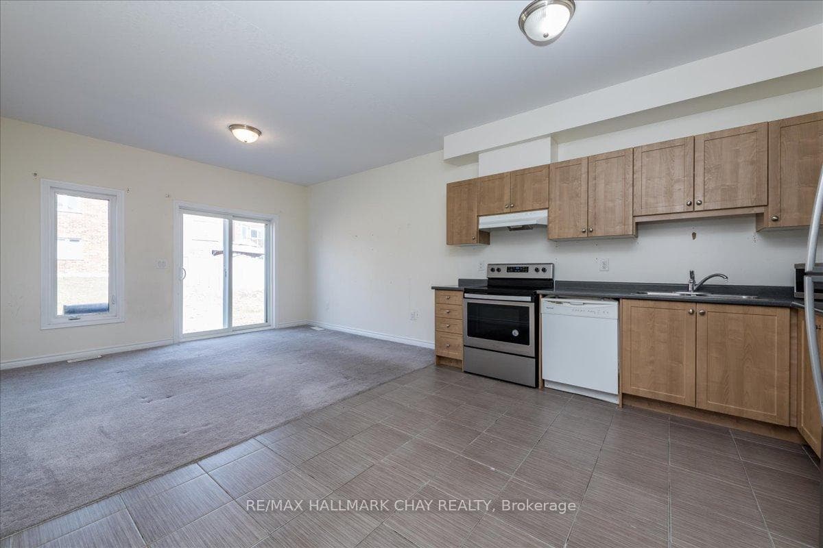 155 ISABELLA Drive photo 7