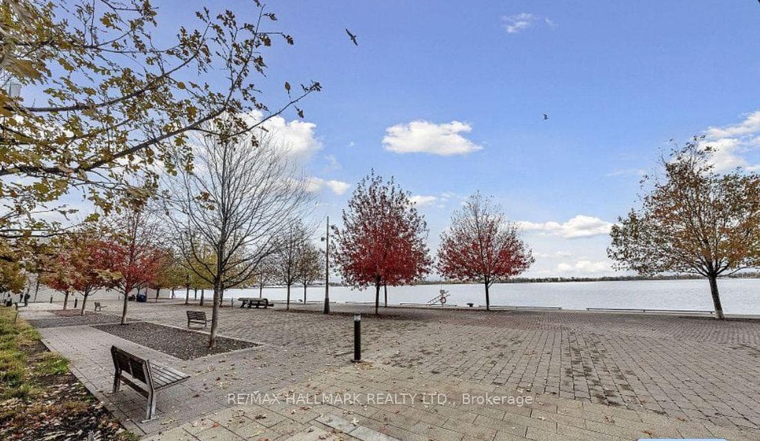39 Queens Quay N/A Unit 701 photo 19