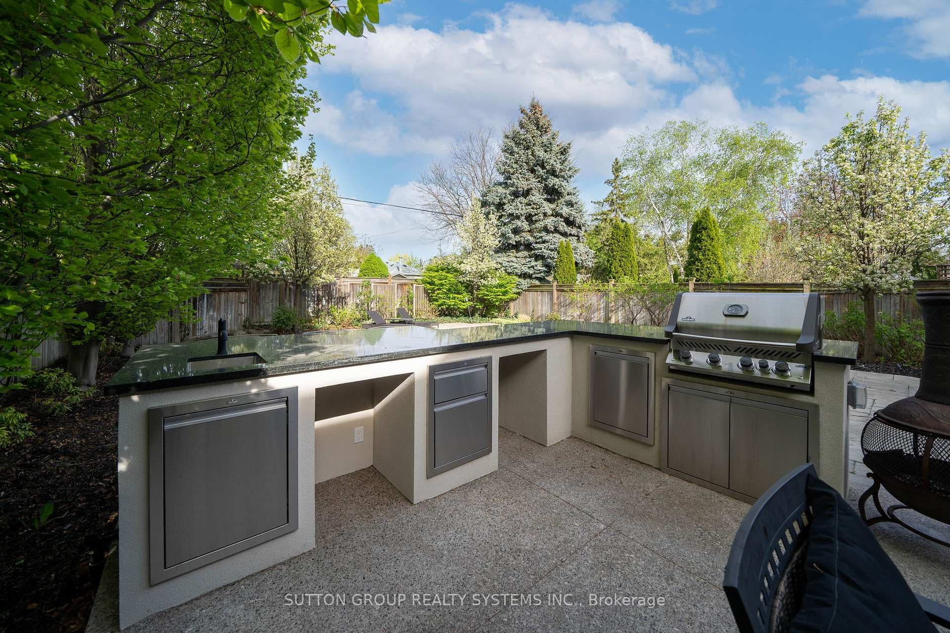 37 Eastglen Crescent photo 19