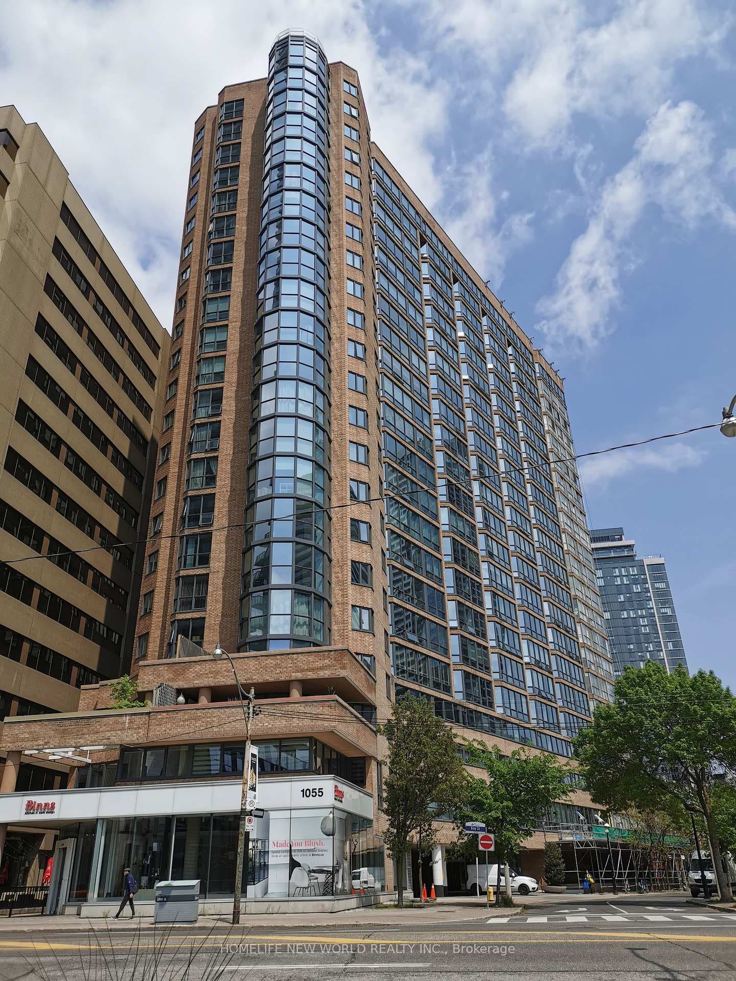 1055 Bay Street Unit 610 photo 21