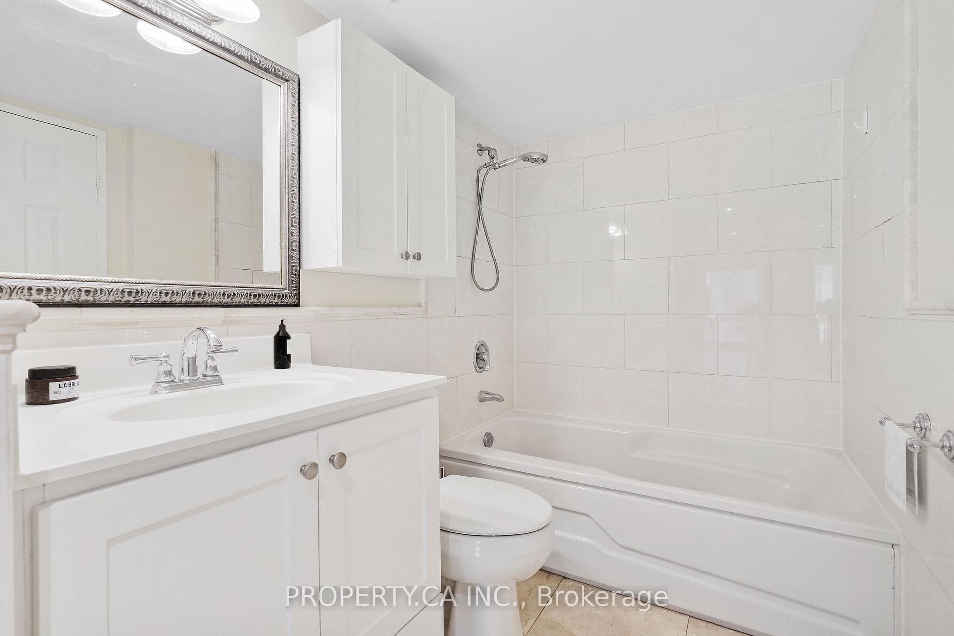 1001 Bay Street Unit 1410 photo 23