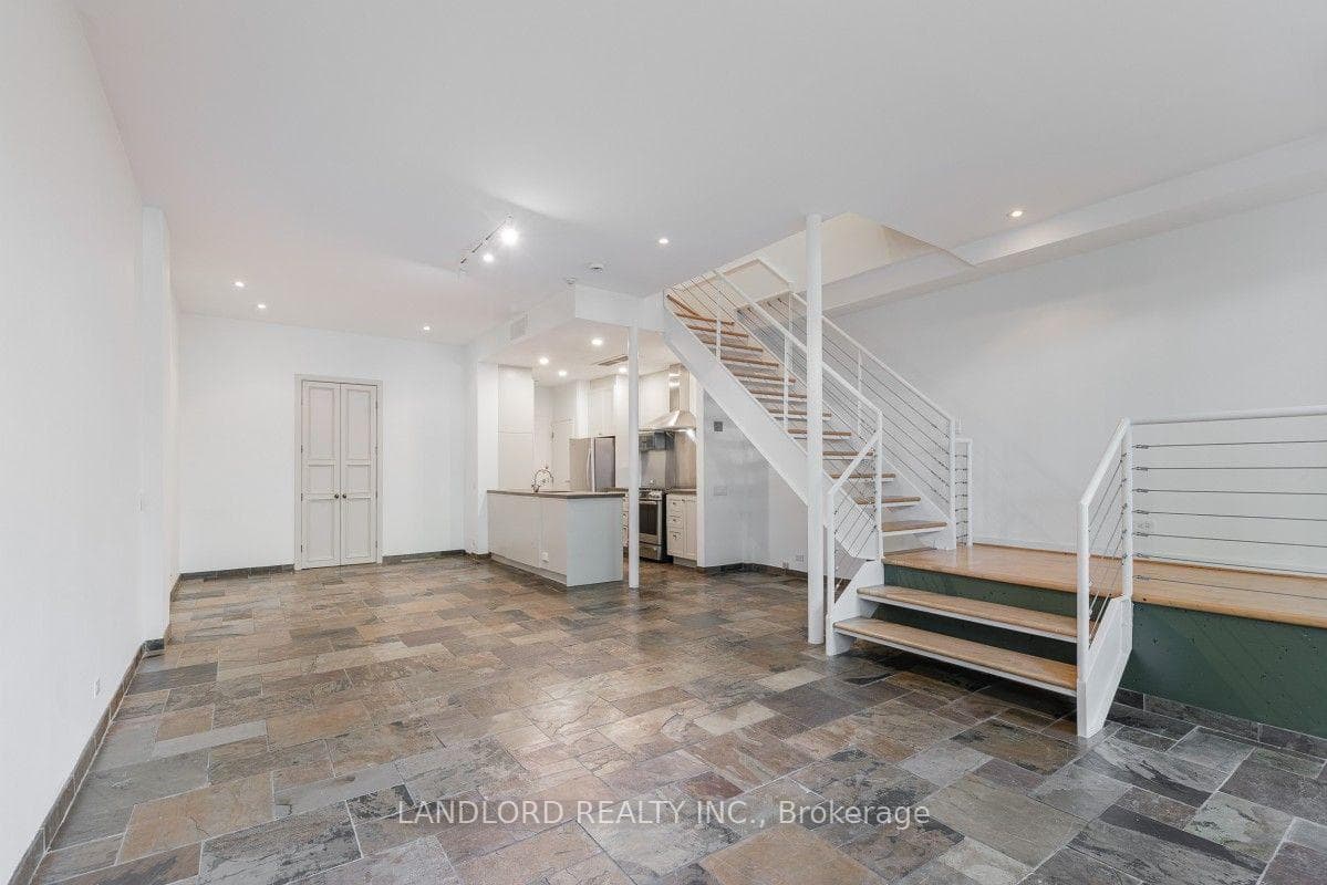 33 Price Street Unit 3 photo 1